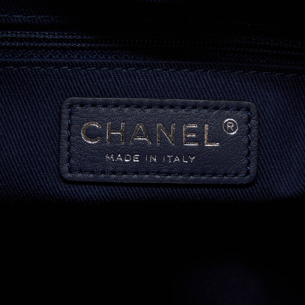 chanel-pm-deauville-tote-bag-canvas-navy-shw-microchip