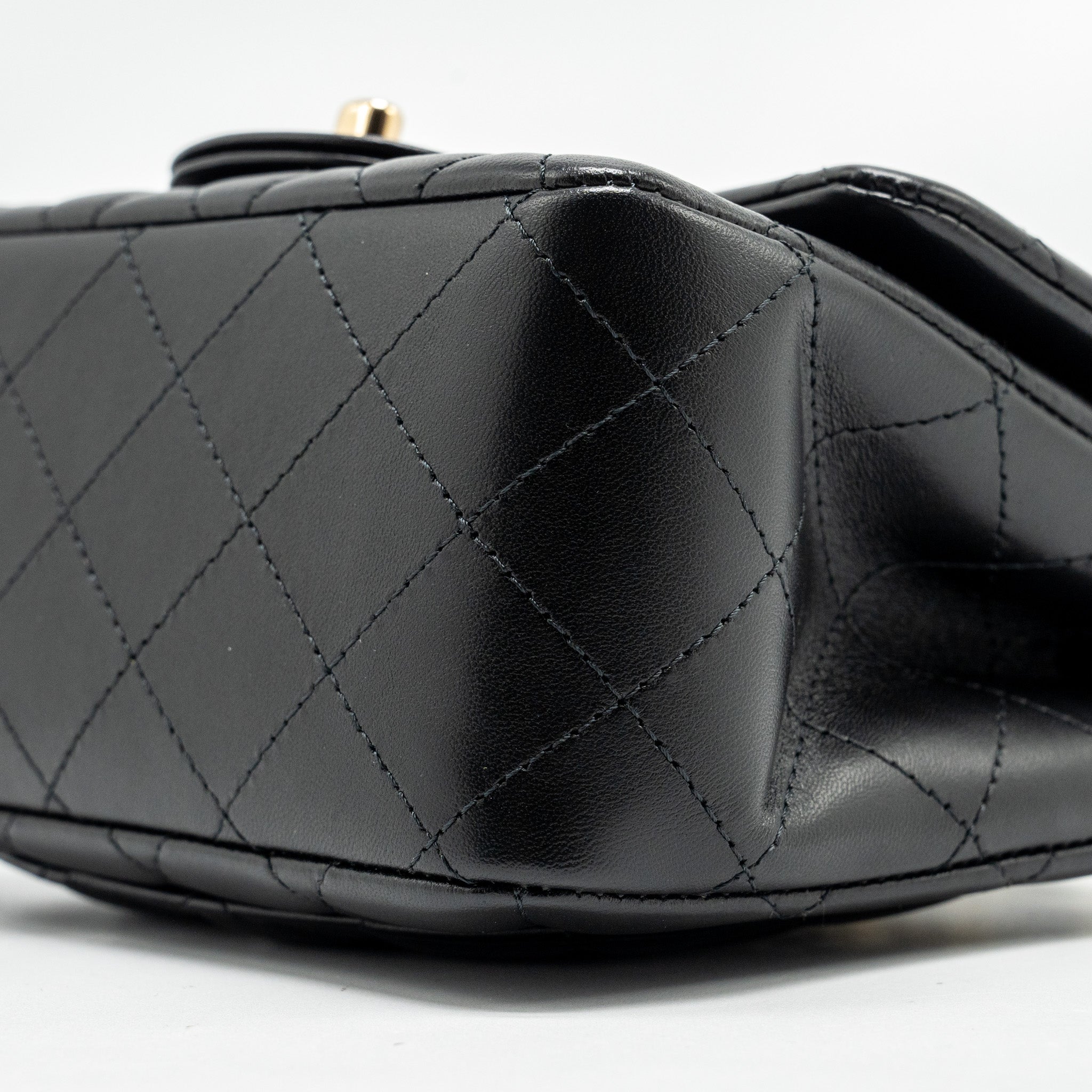 chanel-mini-square-flap-bag-lambskin-black-lghwmicrochip-1