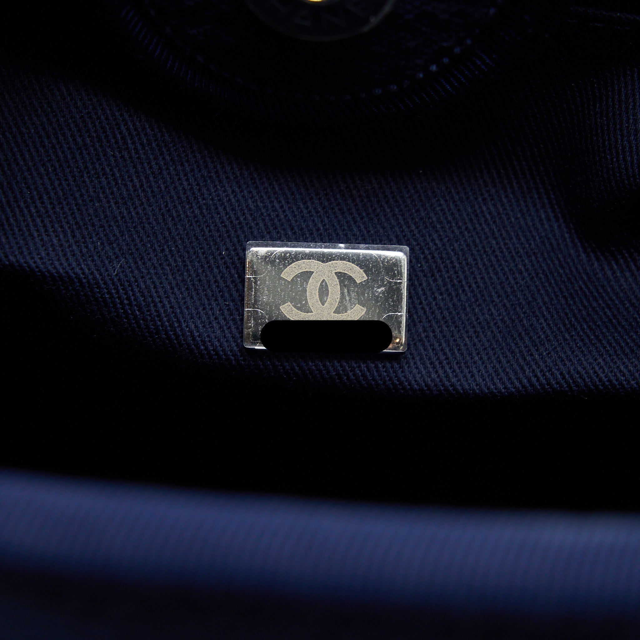chanel-pm-deauville-tote-bag-canvas-navy-shw-microchip