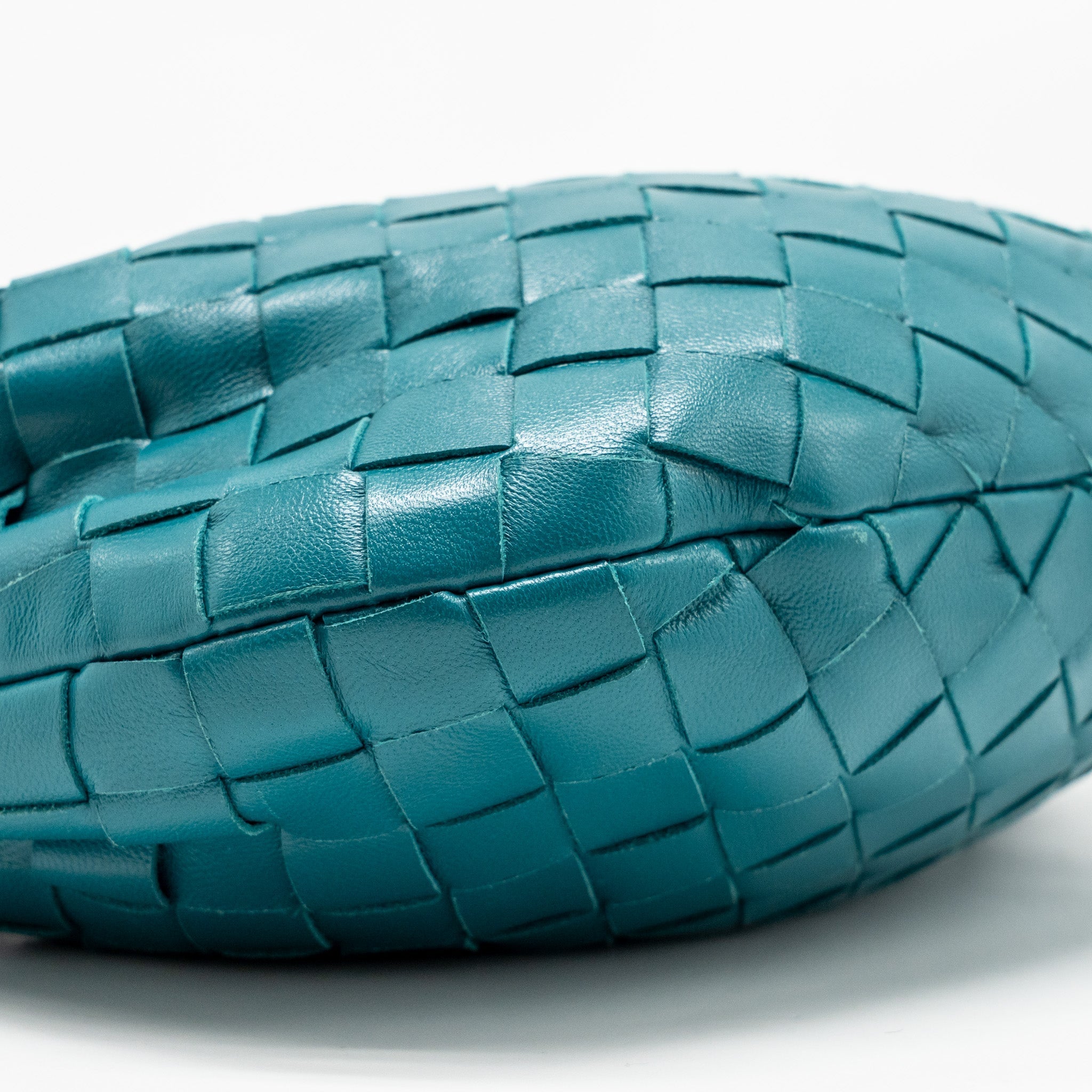bottega-veneta-mini-jodie-lambskin-blue-ghw