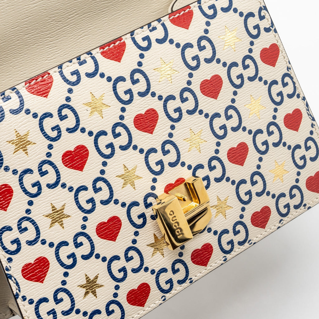 gucci-mini-top-handle-sylvie-tote-bag-with-heart-print-limited-white-multicolor-ghw