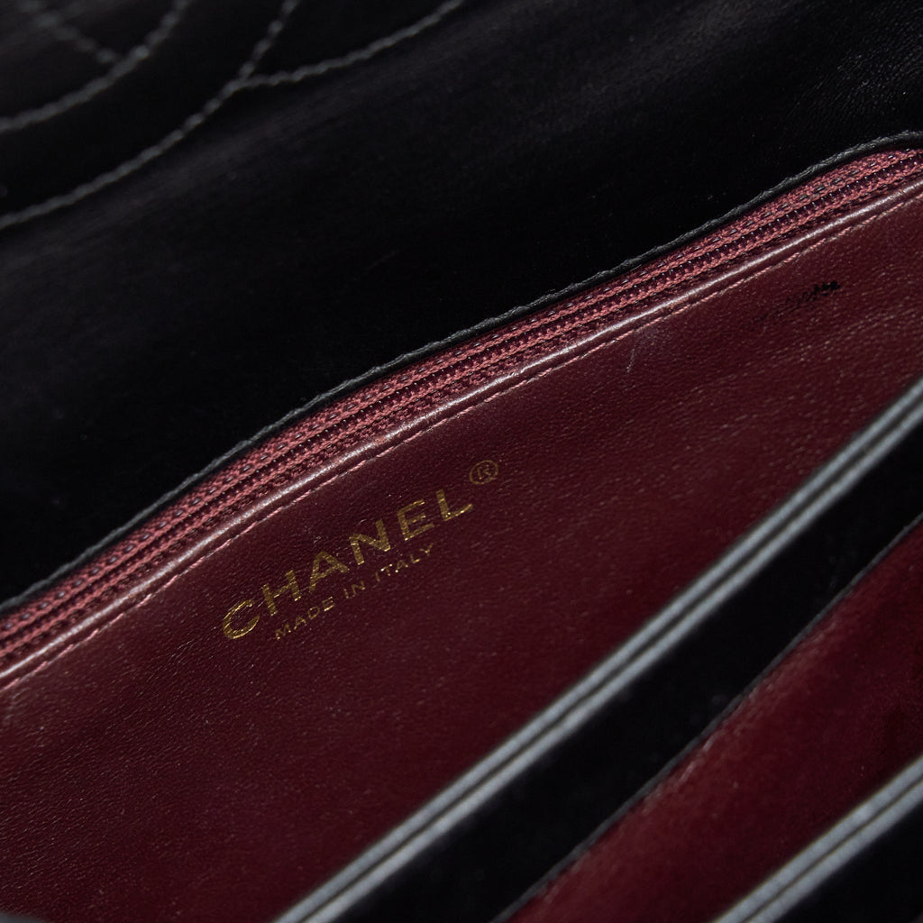 chanel-small-trendy-cc-flap-bag-with-top-handle-lambskin-black-lghw