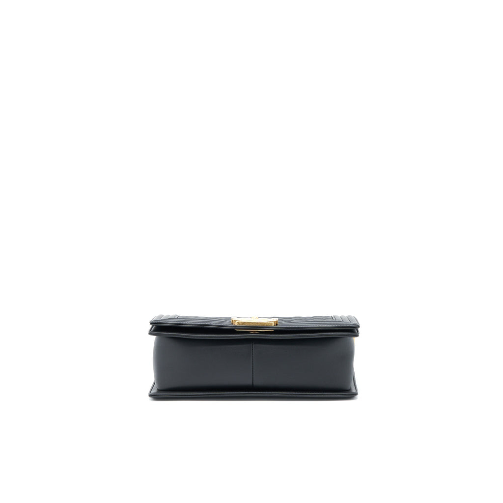 chanel-medium-boy-bag-calfskin-black-ghw-1