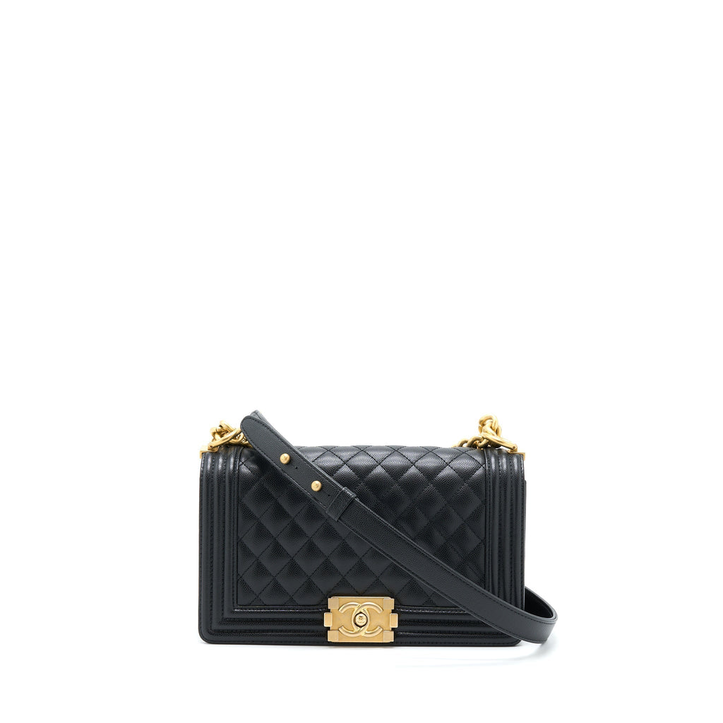 chanel-medium-boy-bag-caviar-black-brushed-ghw