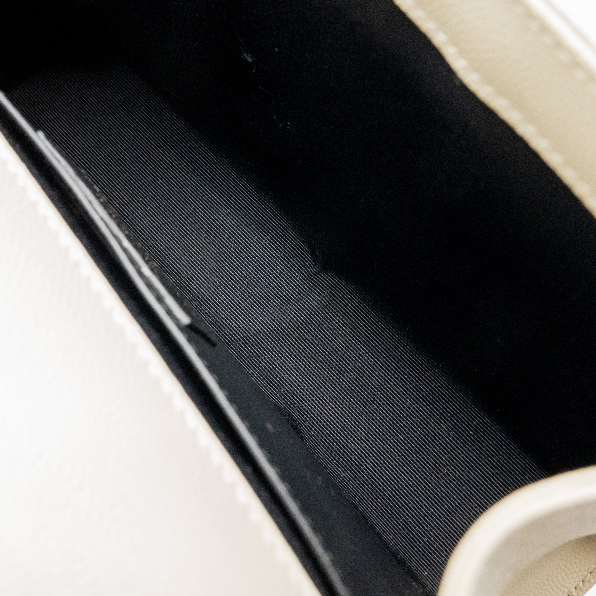 saint-laurent-ysl-medium-kate-bag-grained-calfskin-white-ghw