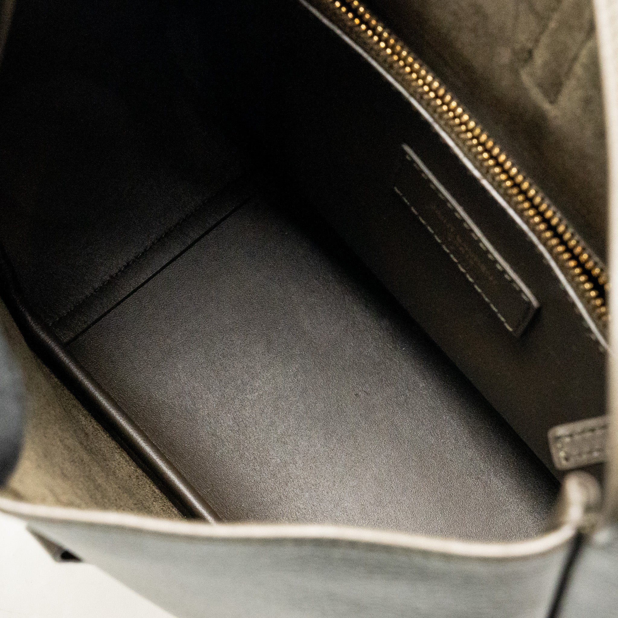 saint-laurent-small-le-5-a-7-supple-bag-calfskin-light-musk-ghw