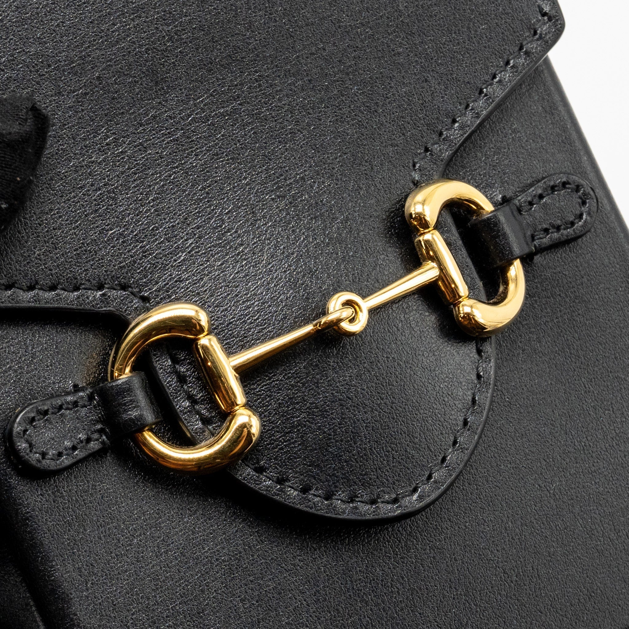 gucci-1955-horsebit-mini-crossbody-bag-calfskin-black-ghw