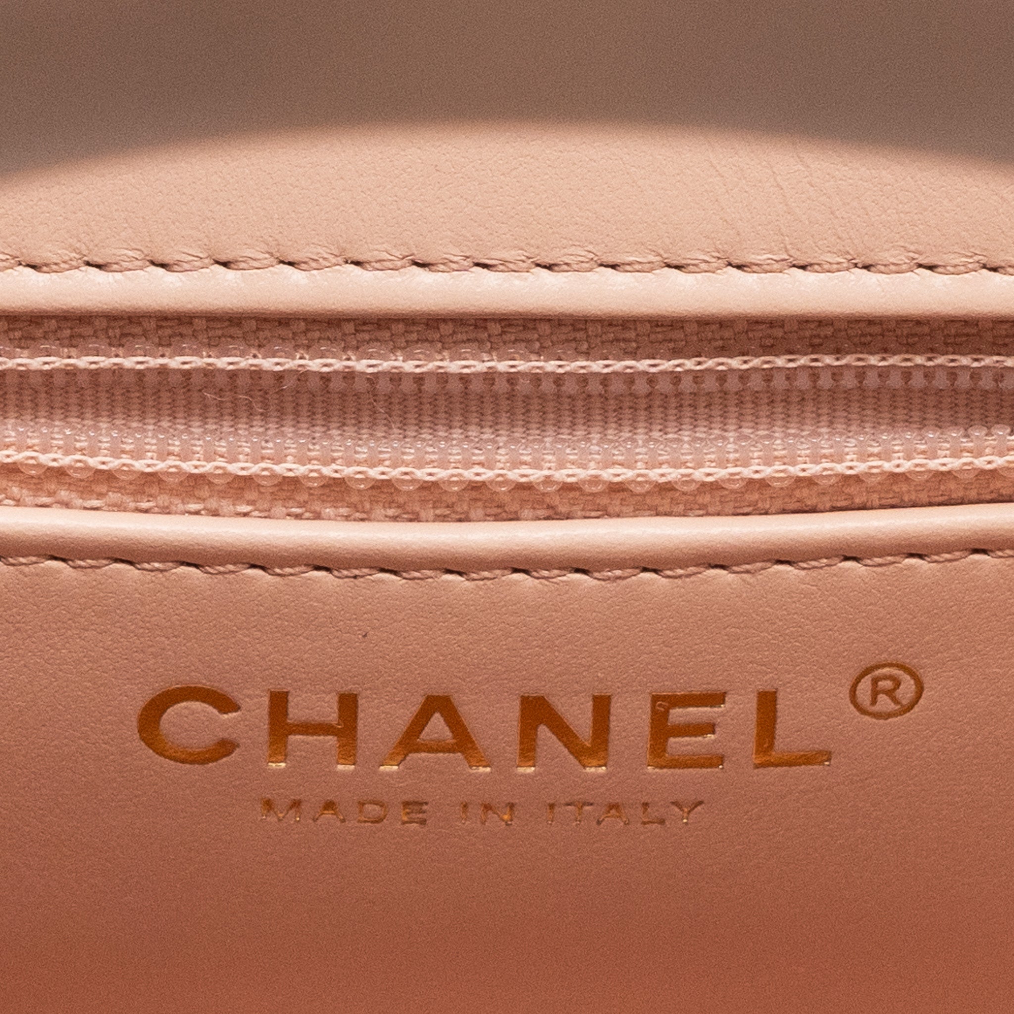 chanel-23k-mini-shopping-bag-calfskin-light-pink-ghwmicrochip