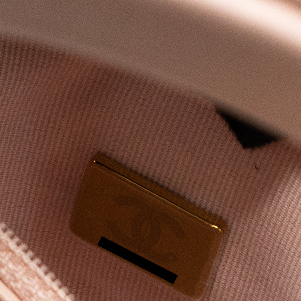 chanel-23k-mini-shopping-bag-calfskin-light-pink-ghwmicrochip