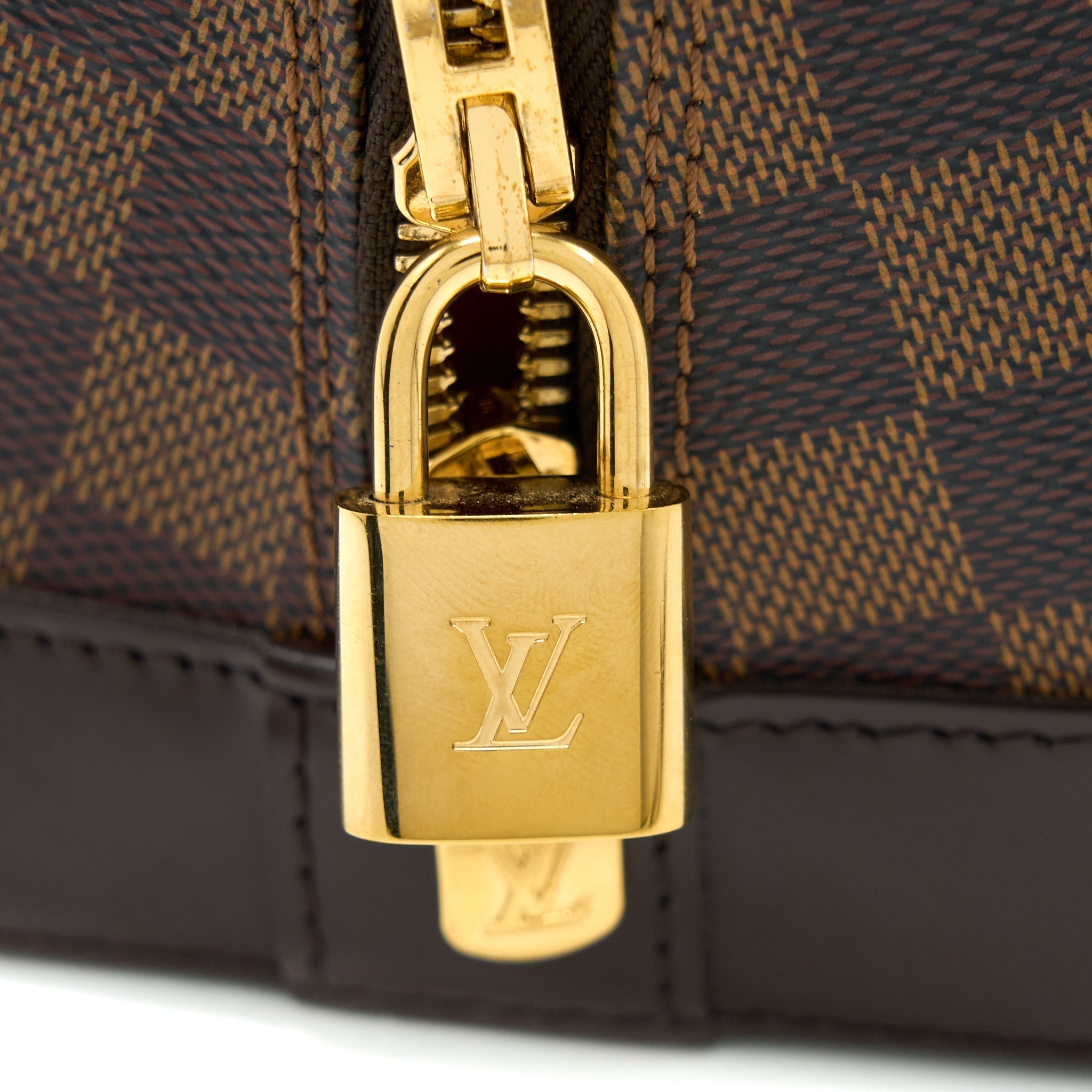 louis-vuitton-alma-pm-damier-ebene-ghw
