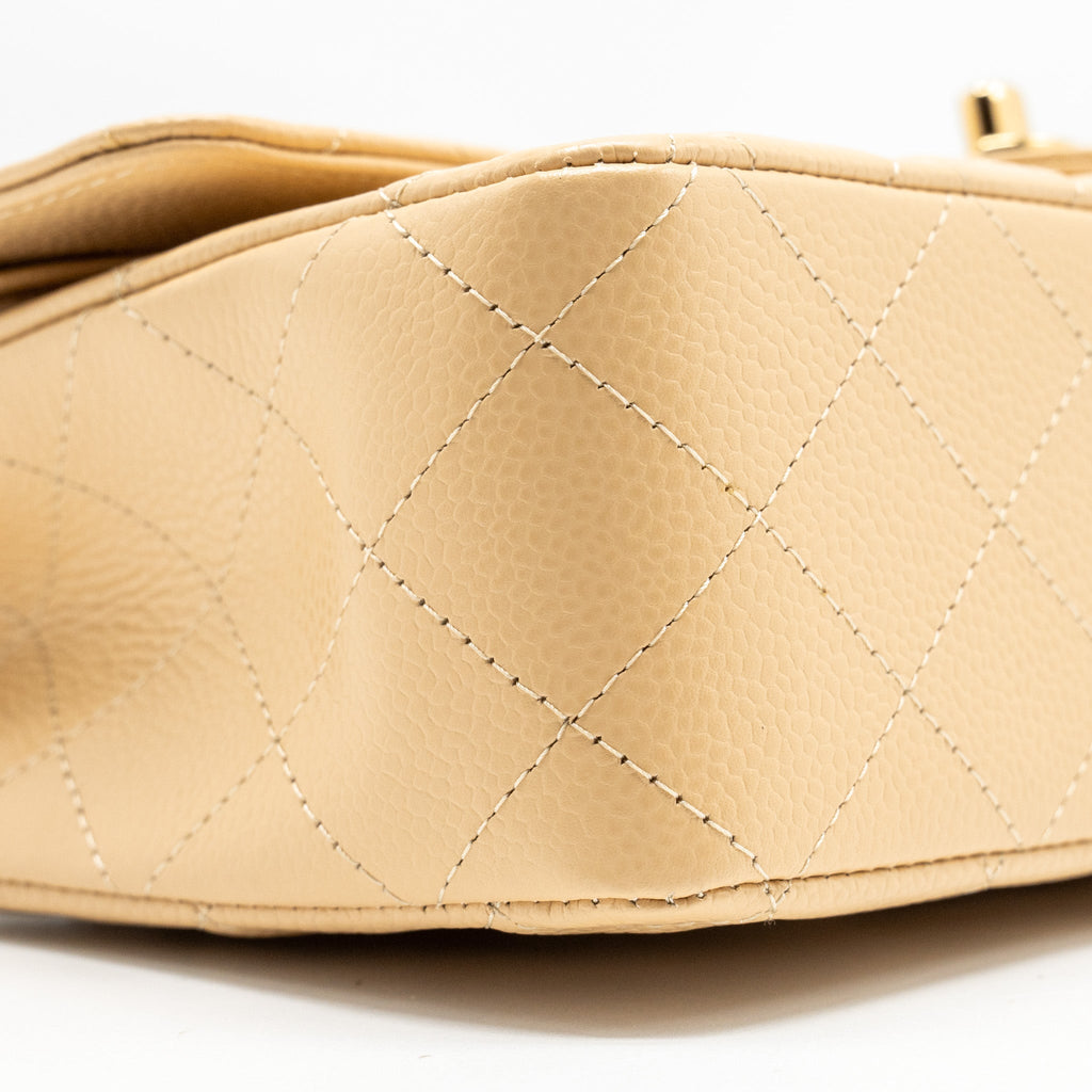 chanel-medium-classic-double-flap-bag-caviar-beige-ghw-3