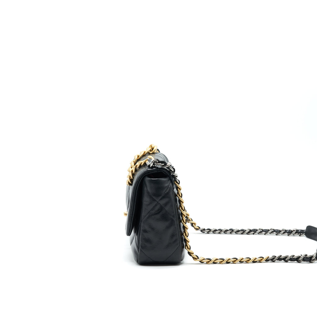 chanel-19-small-in-black-goatskin-leather-1