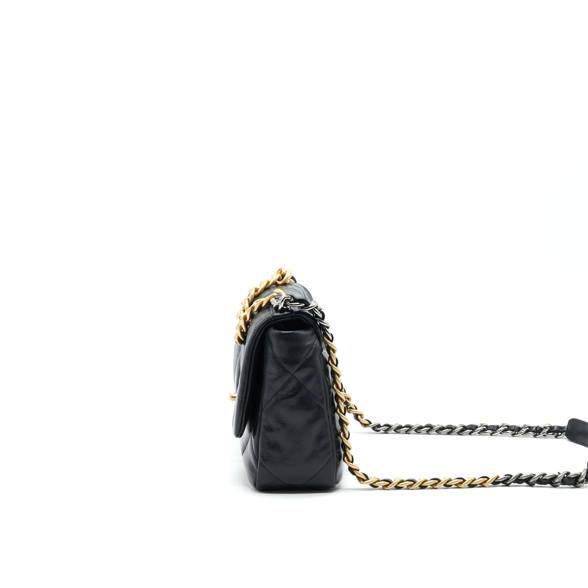 chanel-19-small-in-black-goatskin-leather-1