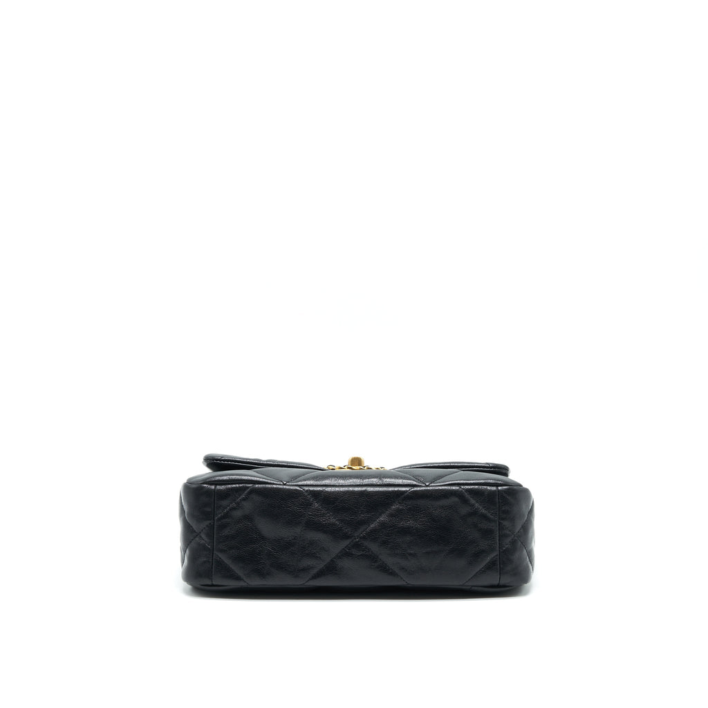 chanel-19-small-in-black-goatskin-leather-1