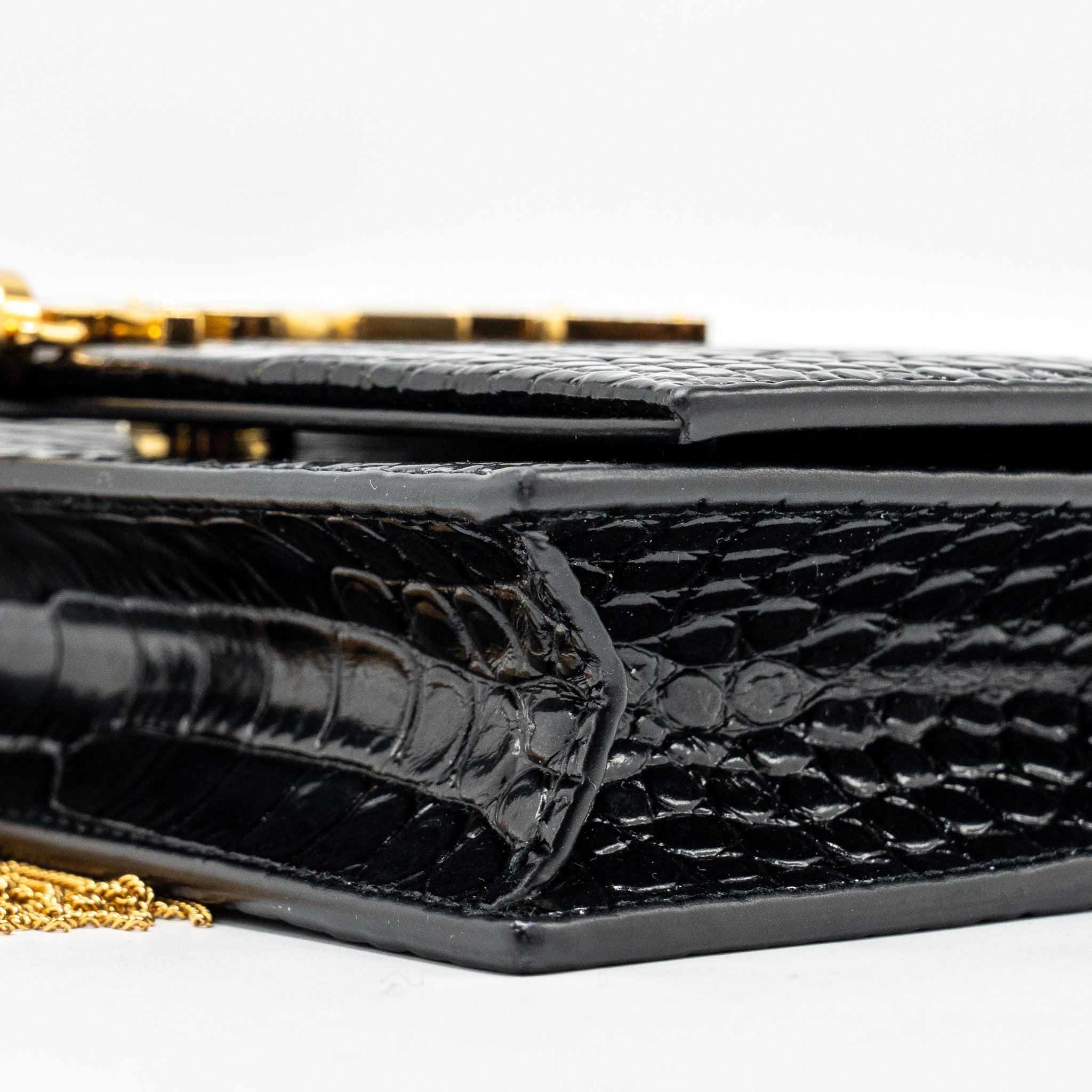 saint-laurent-ysl-kate-tassel-croc-embossed-calfskin-black-ghw