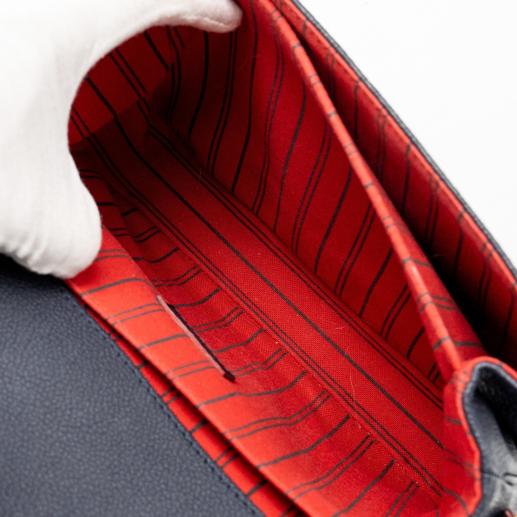 louis-vuitton-pochette-metis-monogram-empreinte-marine-rouge-ghw-copy