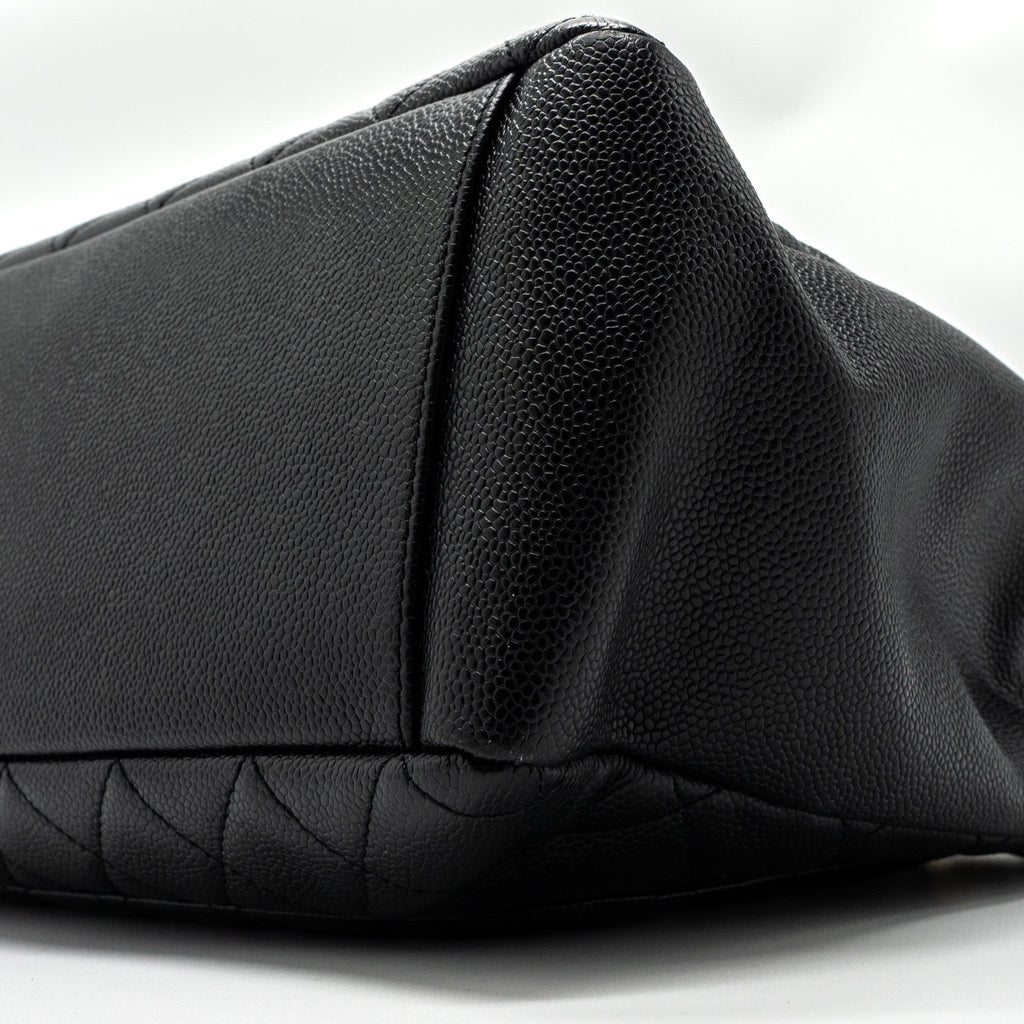 chanel-grand-shopping-tote-caviar-black-ghw-1