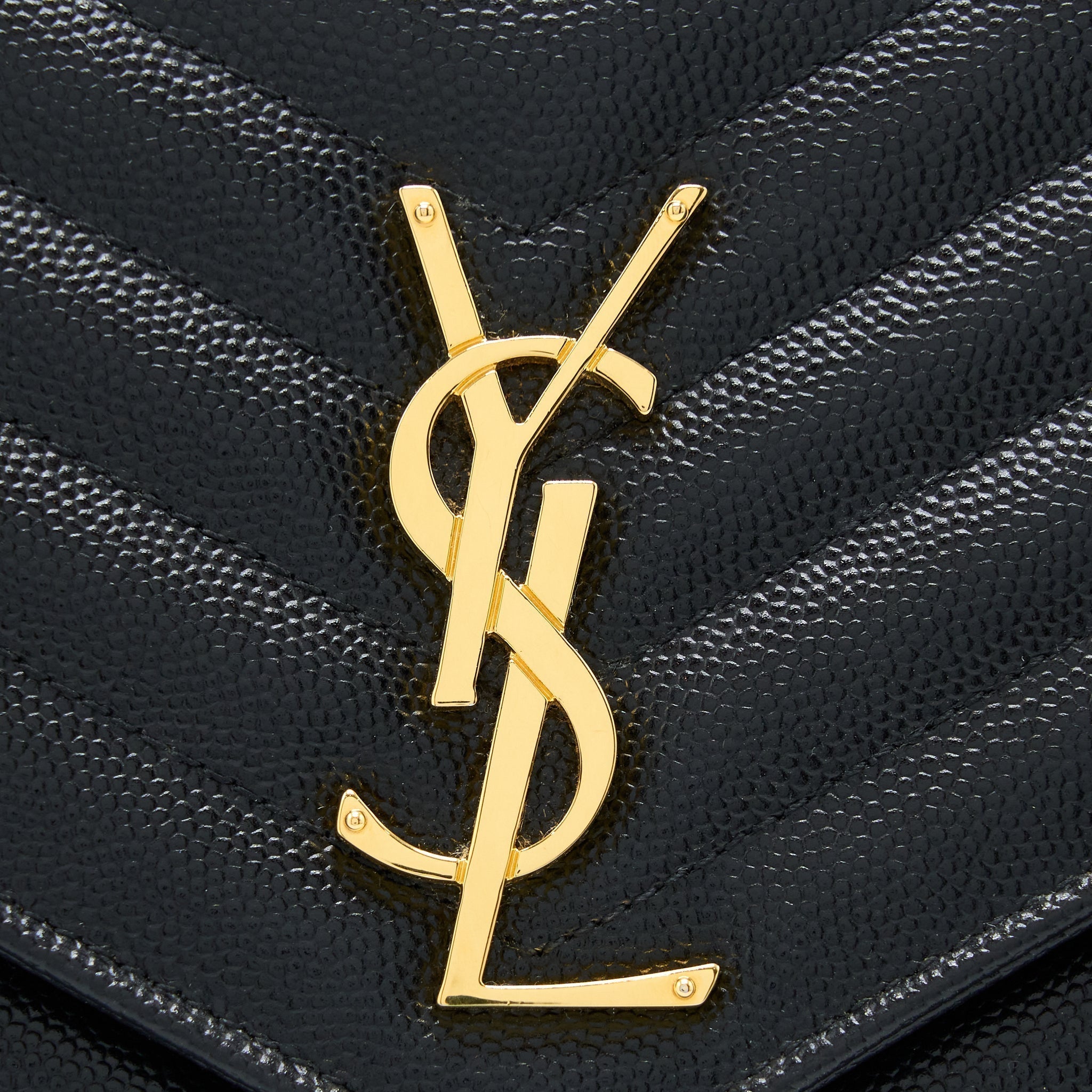 saint-laurent-wallet-on-chain-grained-calfskin-black-ghw