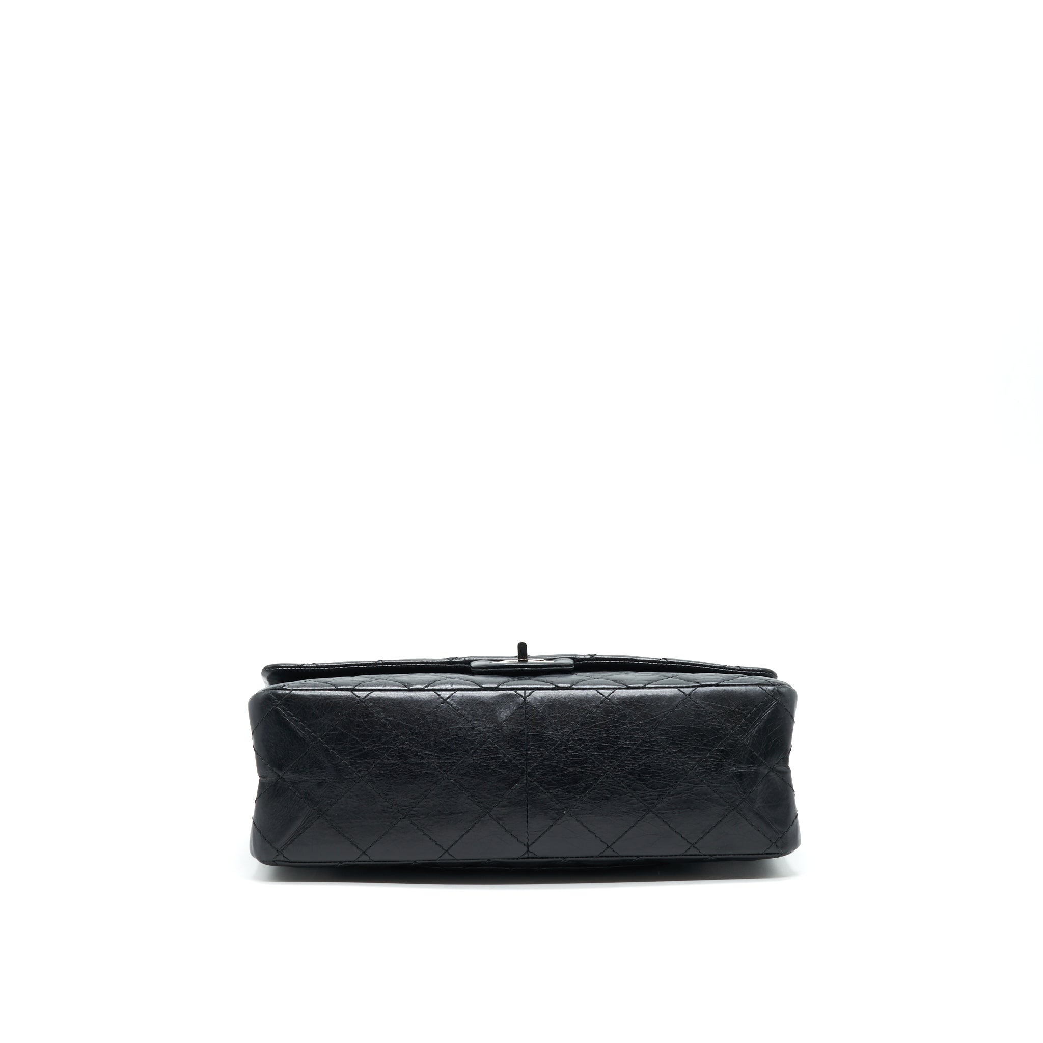chanel-reissue-226-in-black-ruthenium-silver-hardware-1