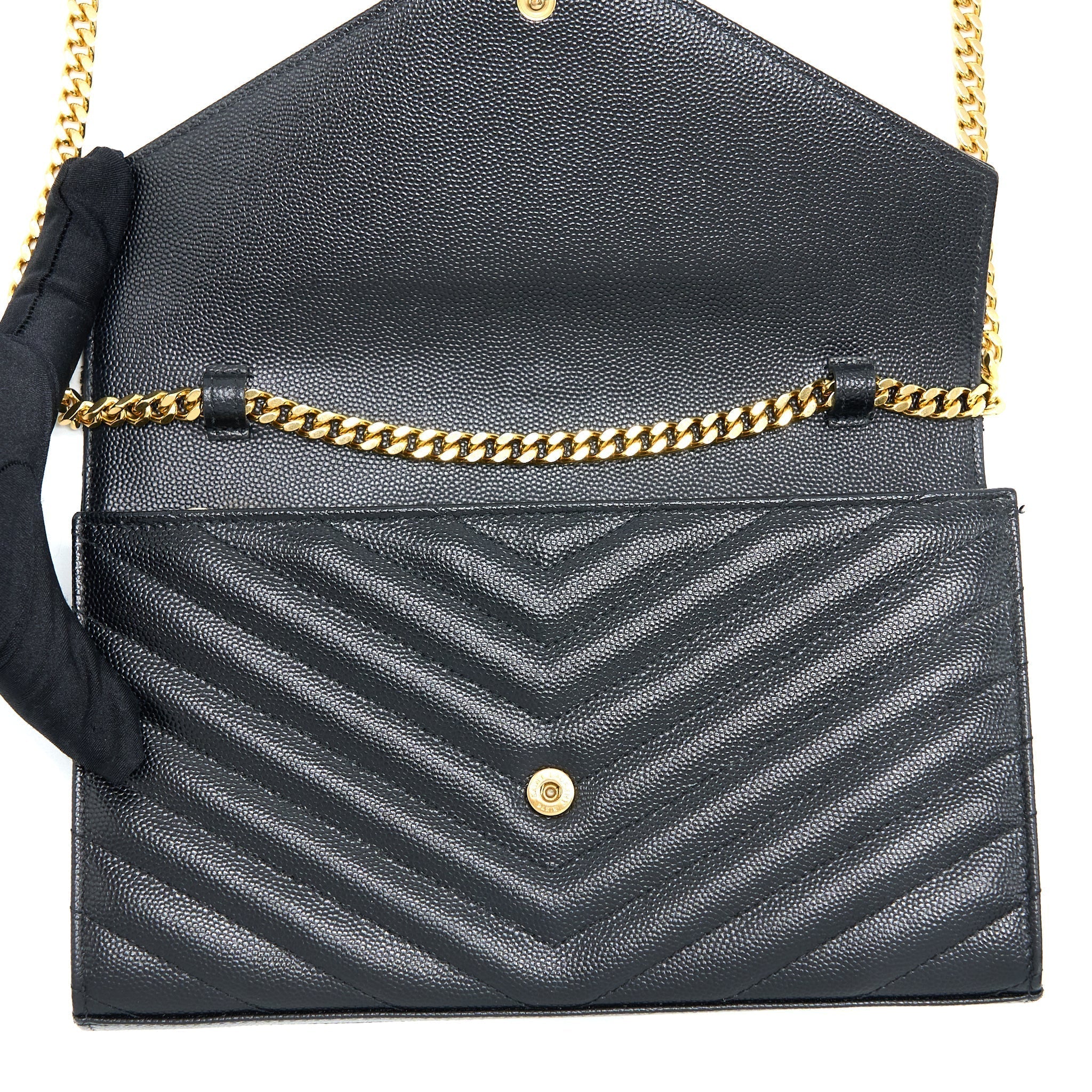 saint-laurent-wallet-on-chain-grained-calfskin-black-ghw