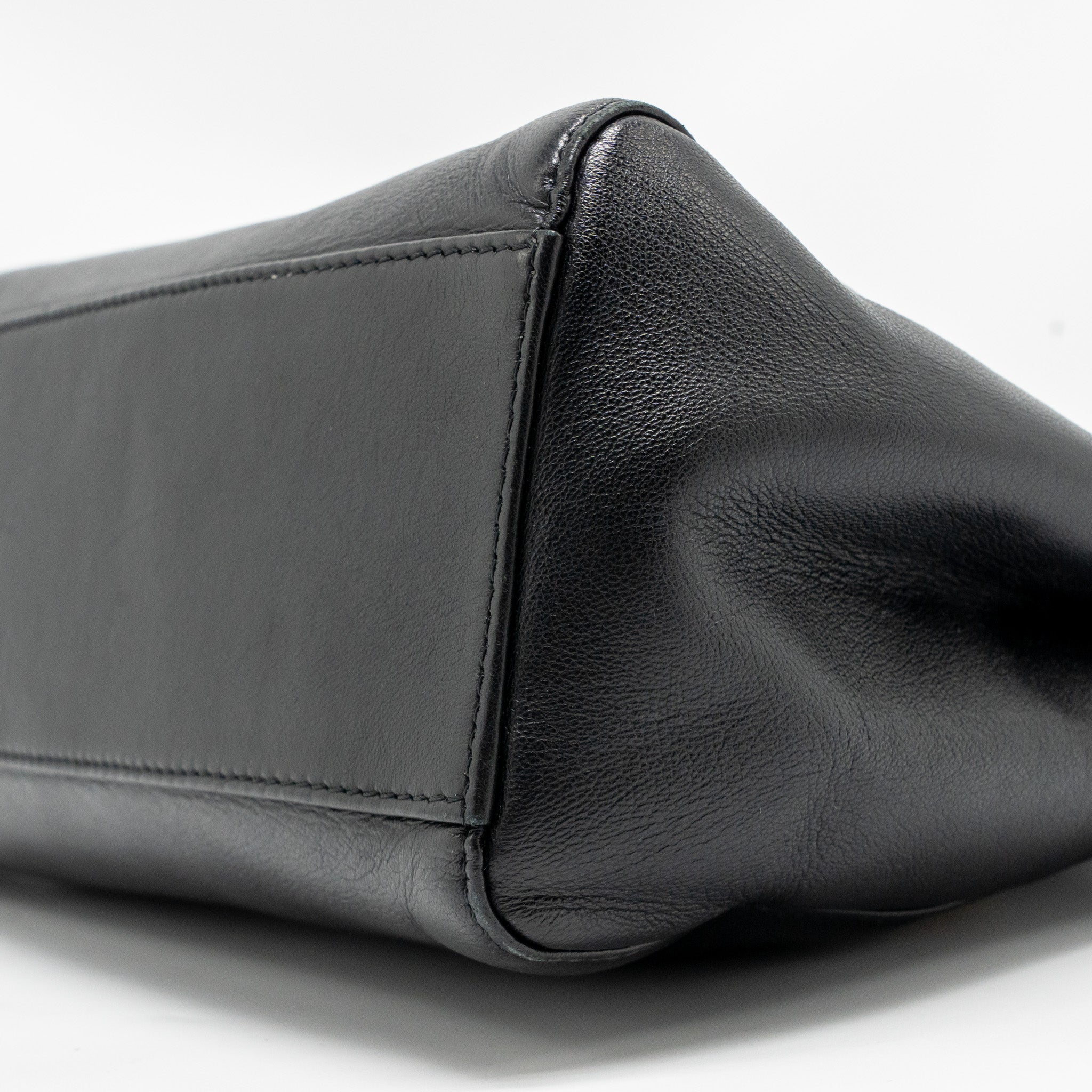 fendi-mini-peekaboo-lambskin-black-ghw-1