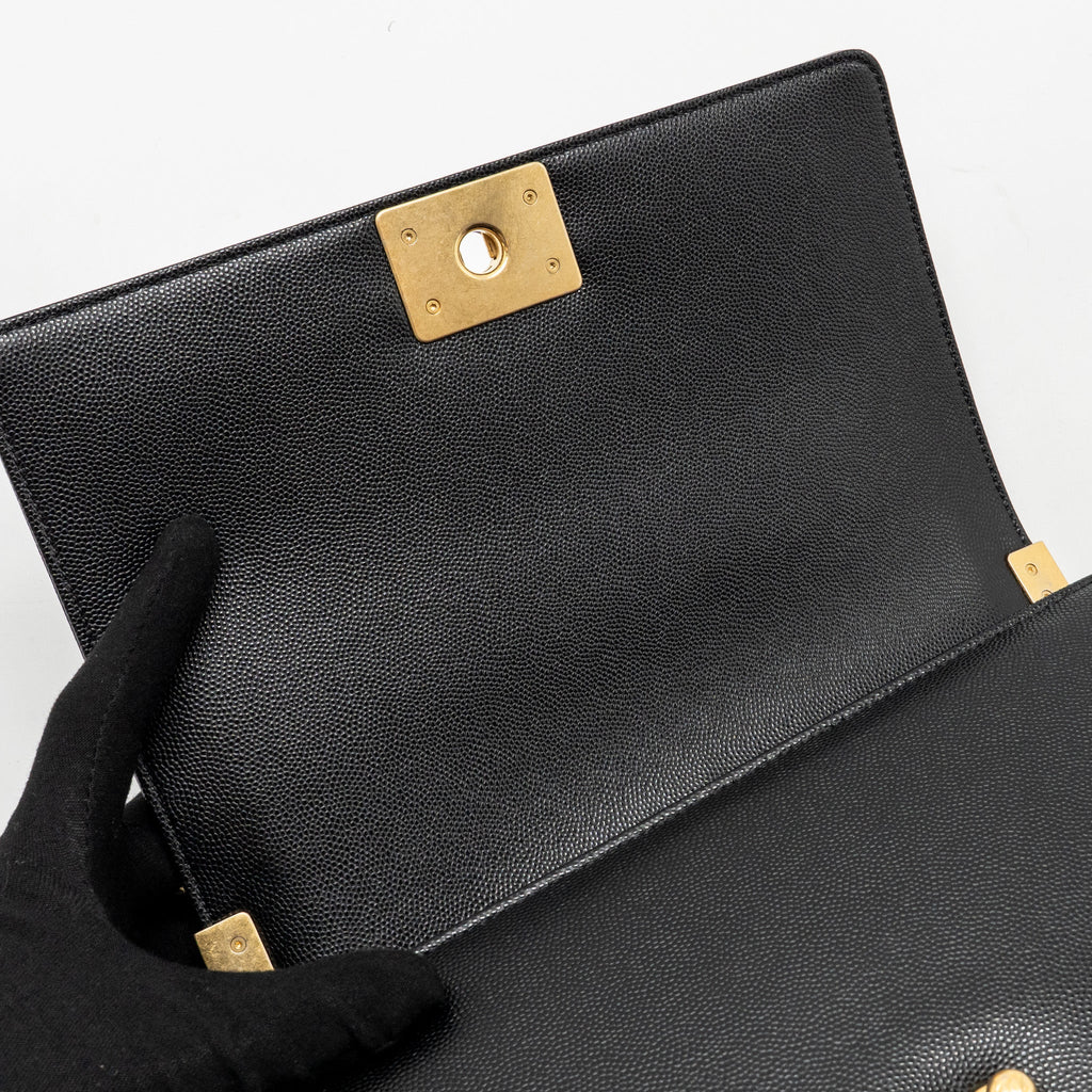 chanel-medium-classic-boy-bag-caviar-black-ghw-2