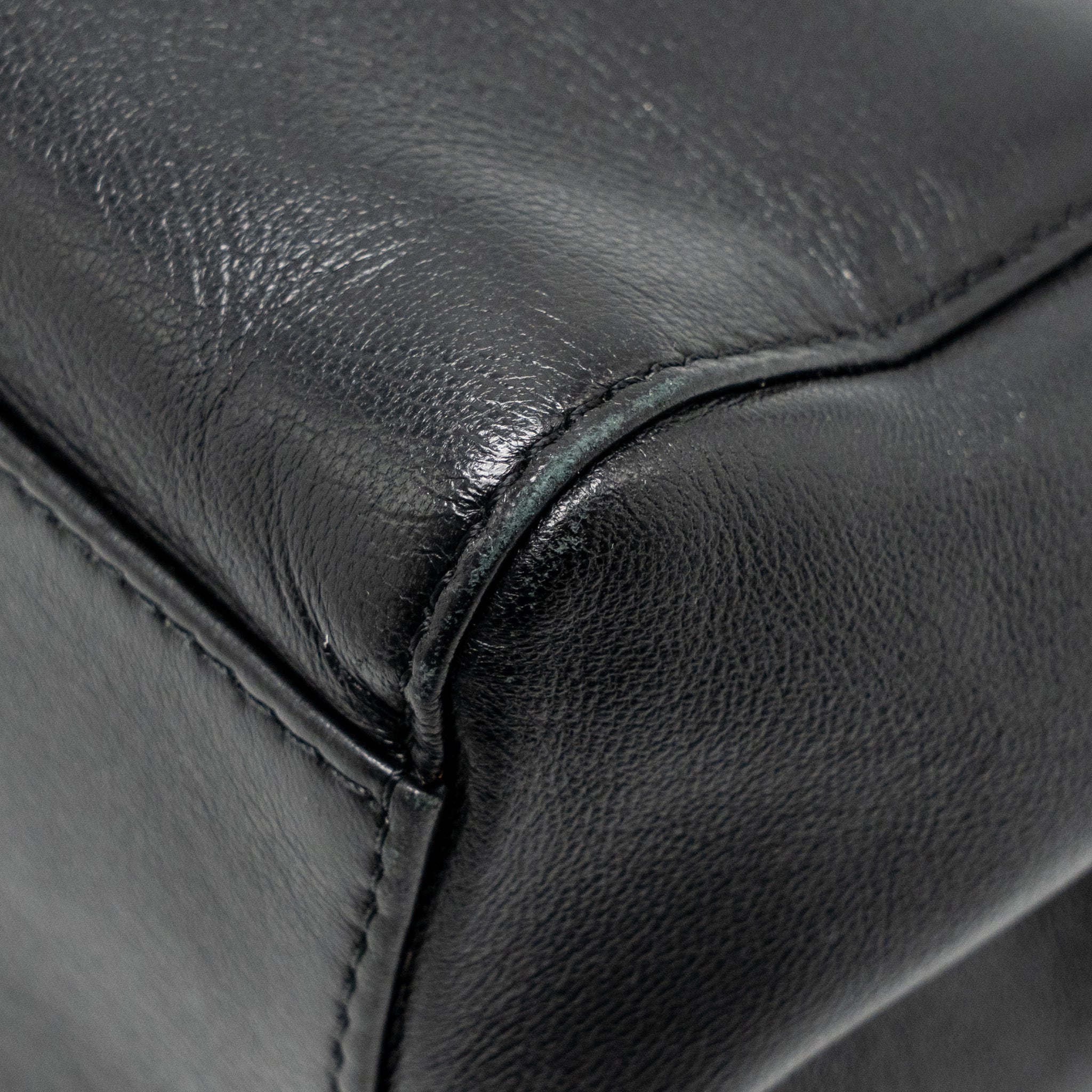 fendi-mini-peekaboo-lambskin-black-ghw-1