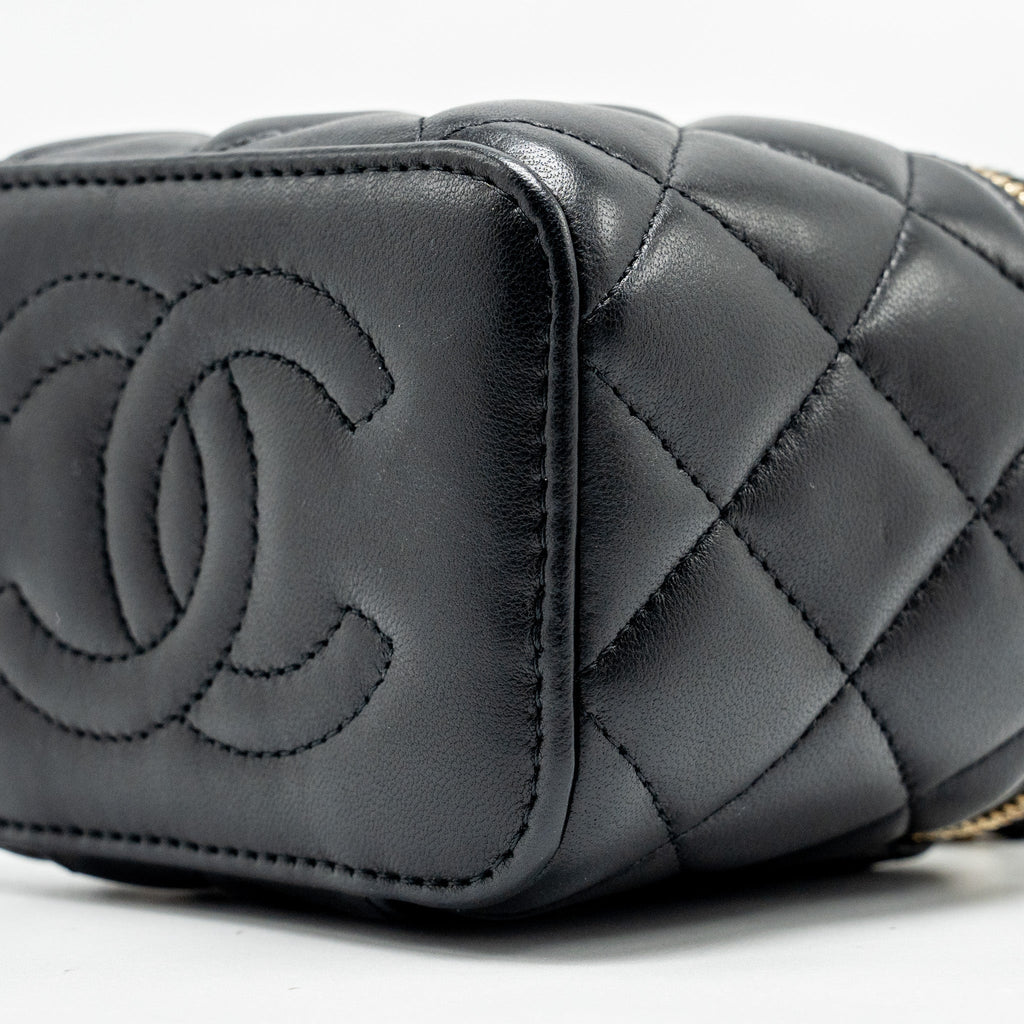 chanel-top-handle-mini-vanity-case-with-chain-lambskin-black-ghw-microchip