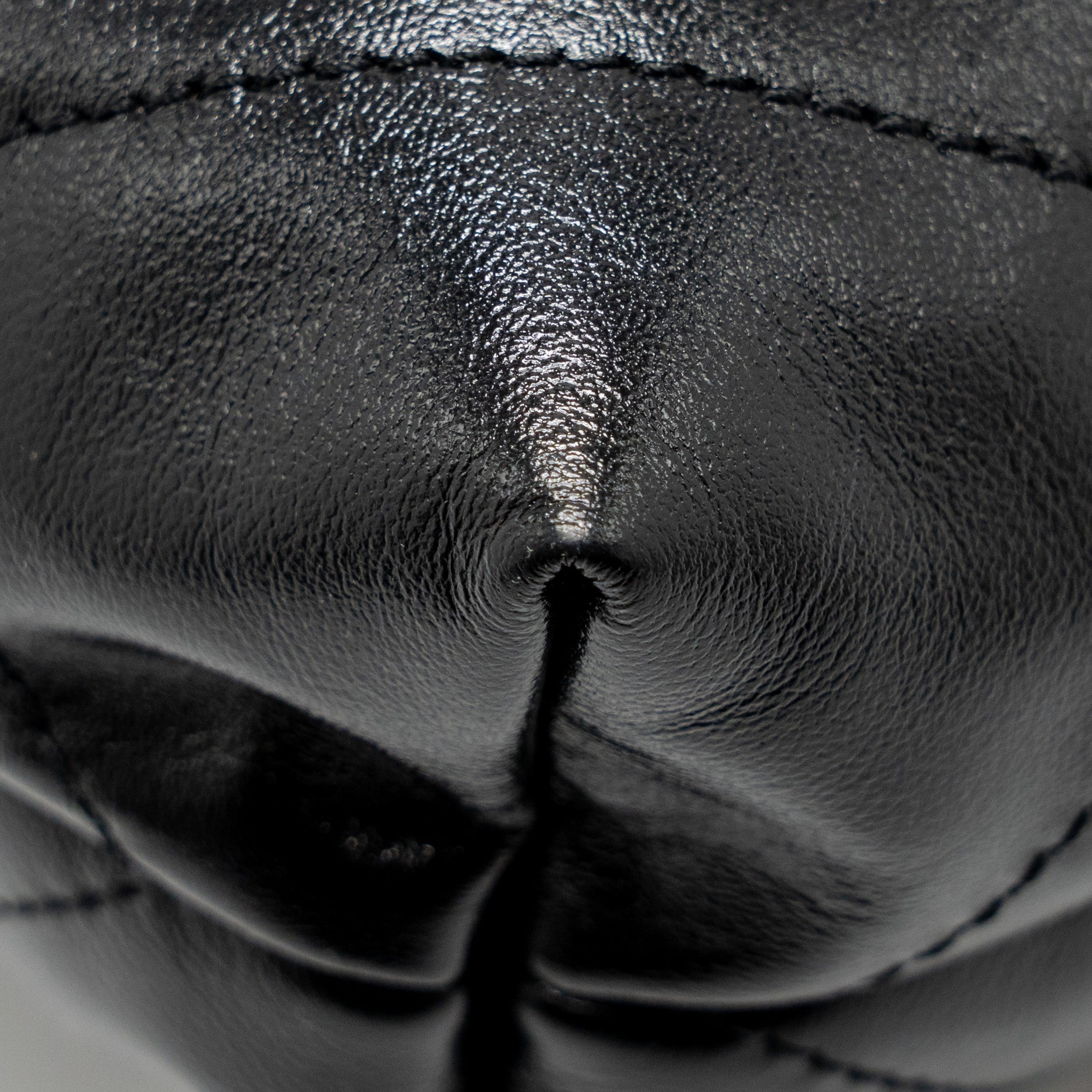 chanel-small-coco-handle-with-lizard-embossed-handle-caviar-black-lghw-microchip-copy