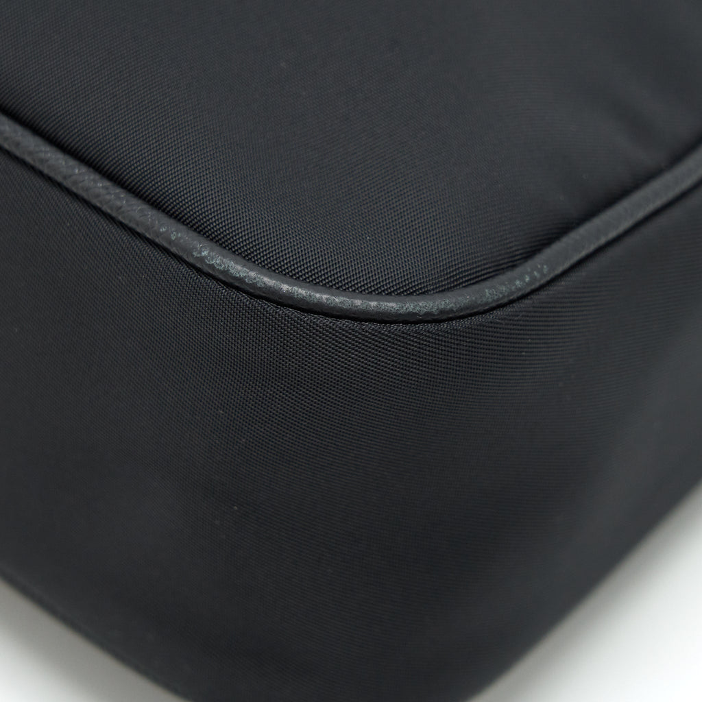 prada-reedition-2005-black-shw-1