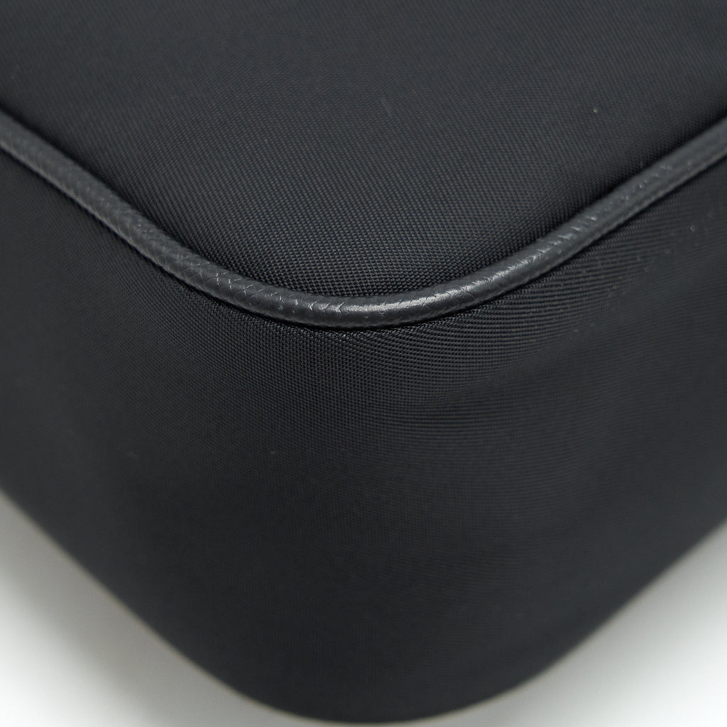 prada-reedition-2005-black-shw-1