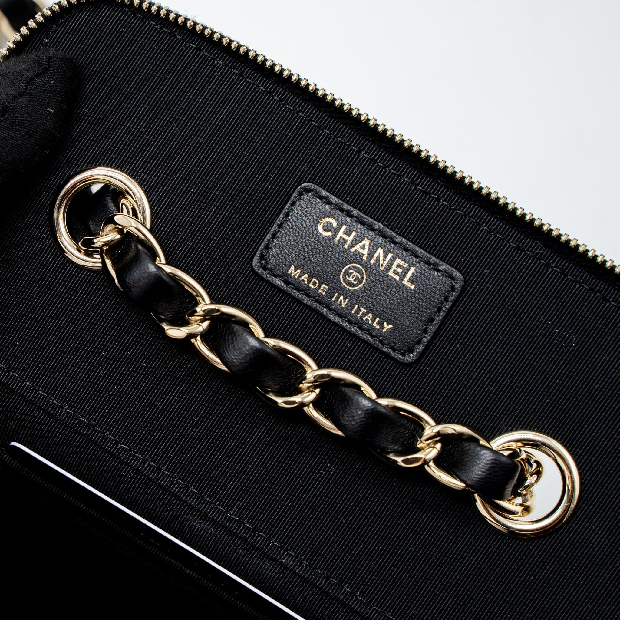 chanel-long-vanity-with-giant-chain-tweed-lambskin-black-lghw