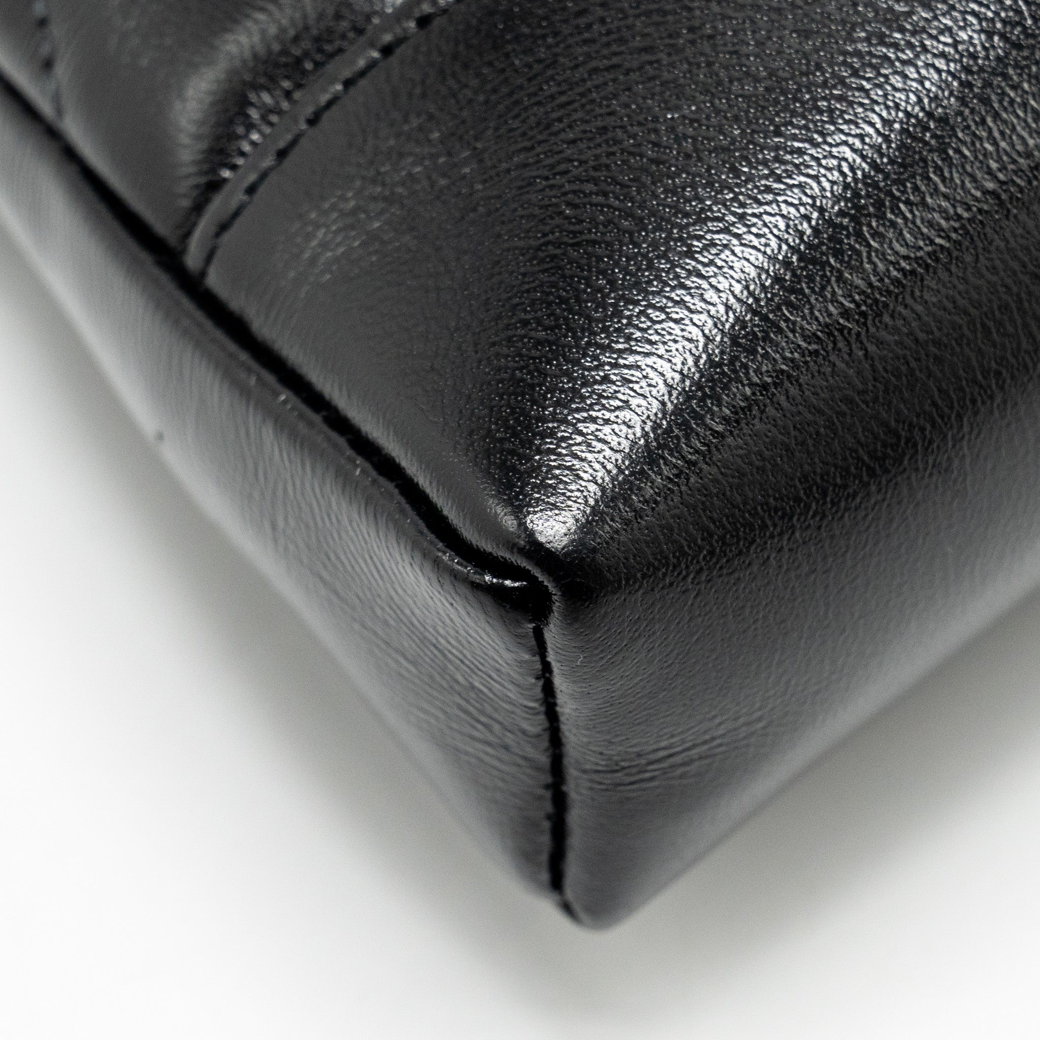 chanel-mini-31-clutch-with-chain-shiny-lambskin-black-lghwmicrochip