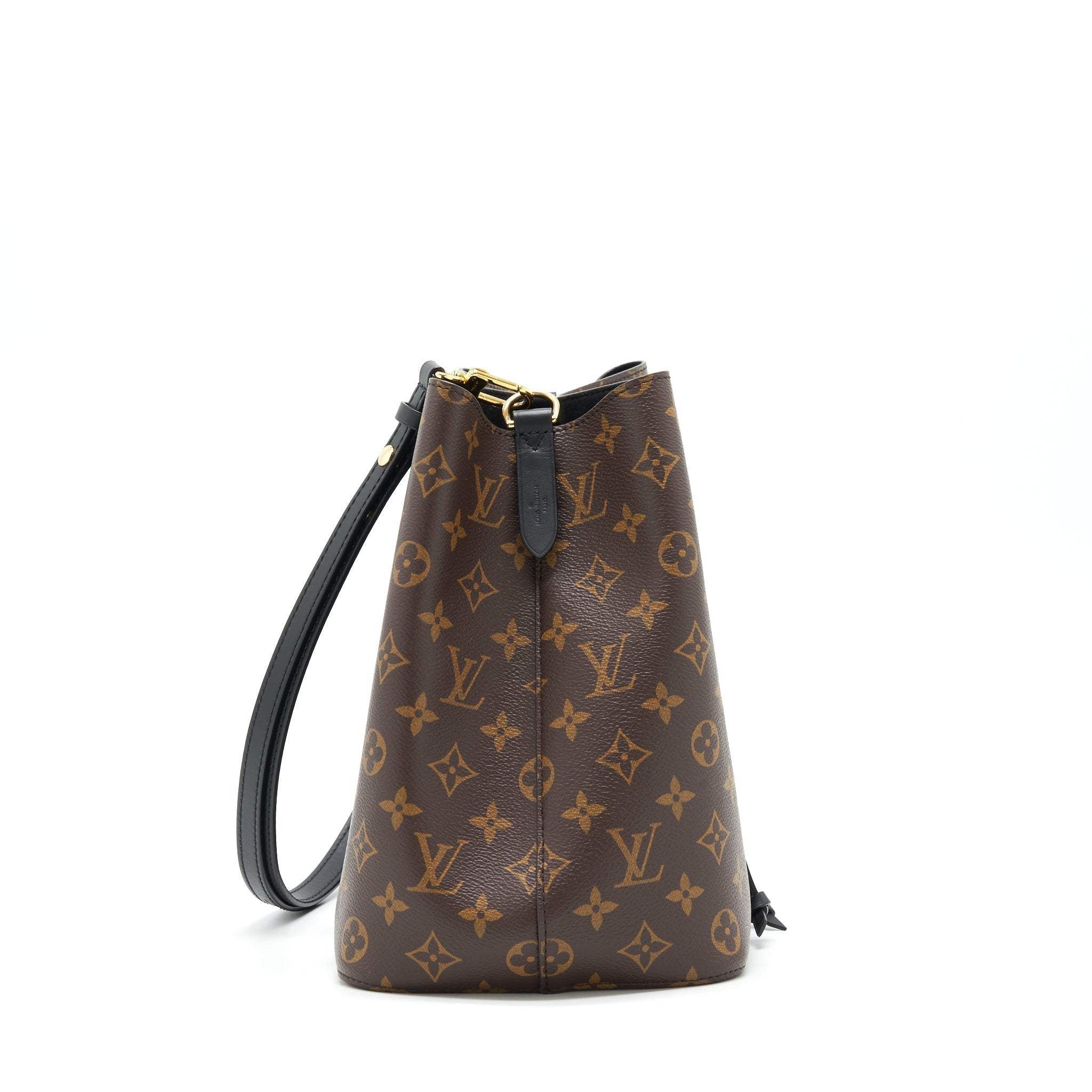louis-vuitton-neo-noe-monogram-canvas-black-3