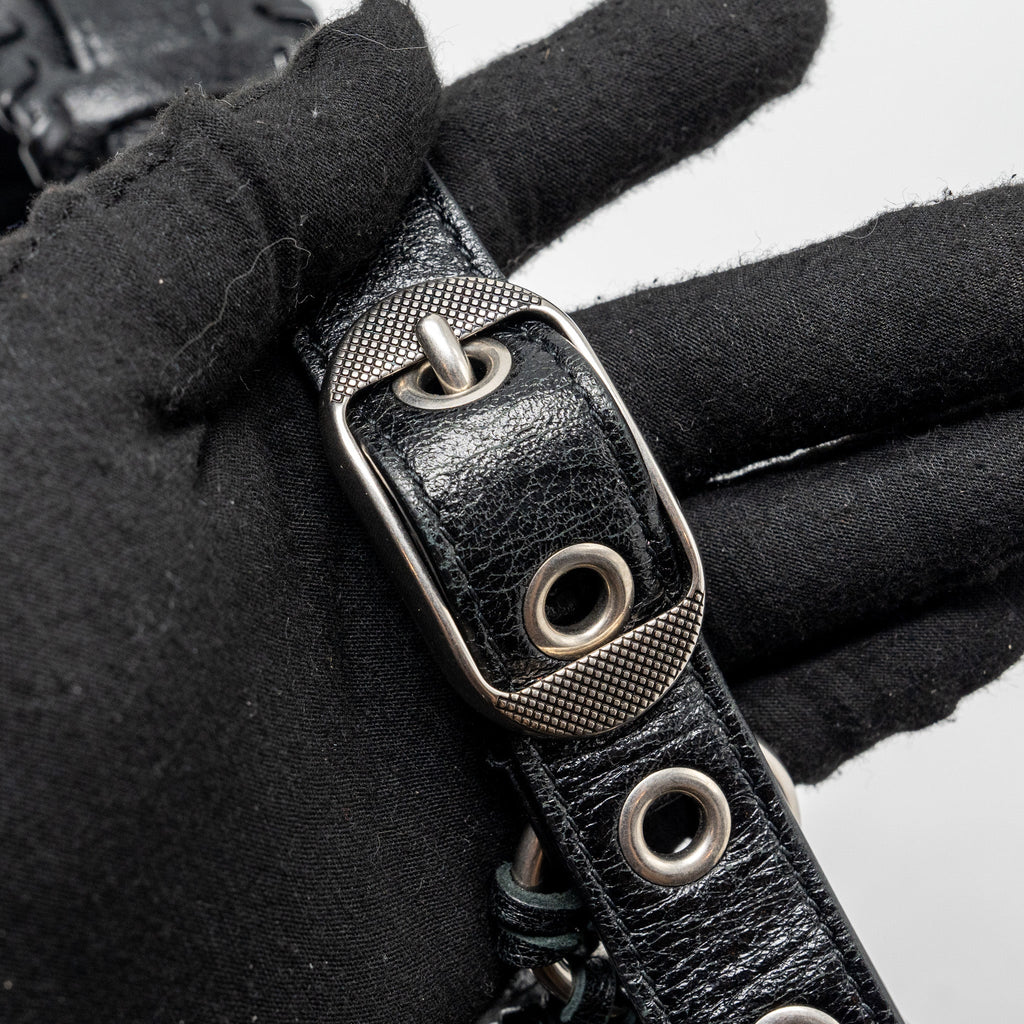 balenciaga-le-cargole-small-shoulder-bag-lambskin-black-shw-1