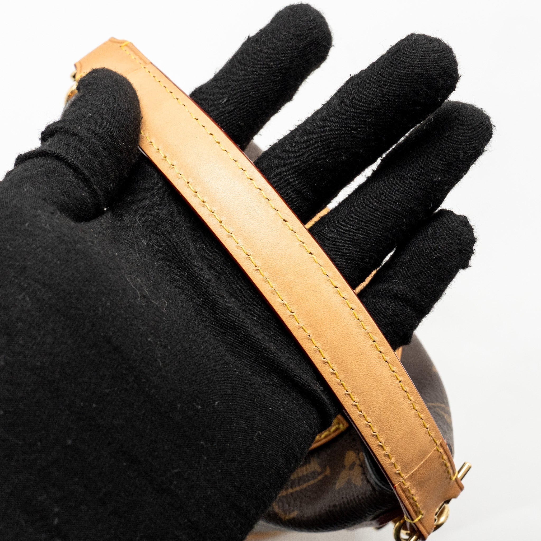 louis-vuitton-duffle-bag-monogram-canvas-ghw-6