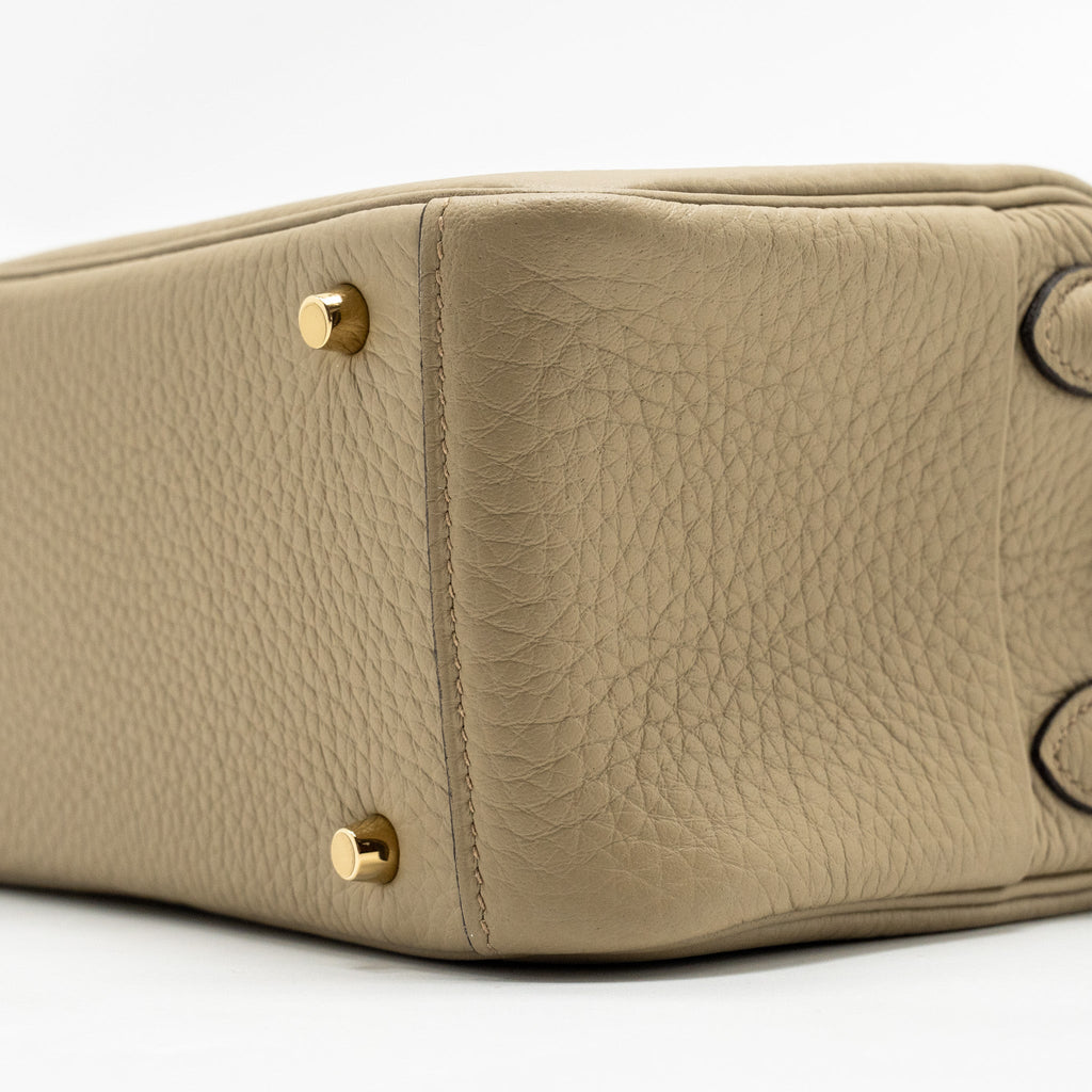 hermes-lindy-white