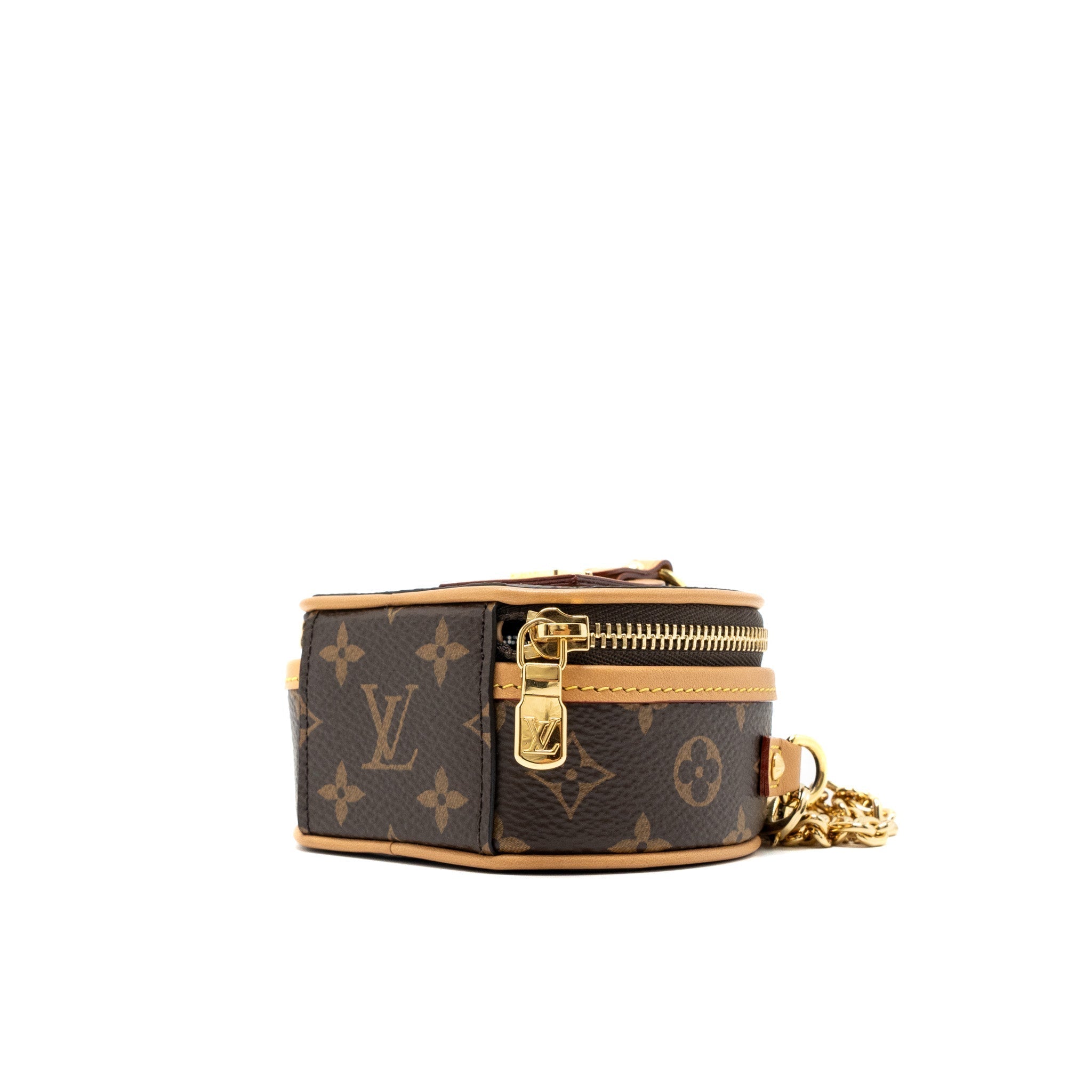 louis-vuitton-boite-chapeau-mini-chain-bag-monogram-canvas-ghw
