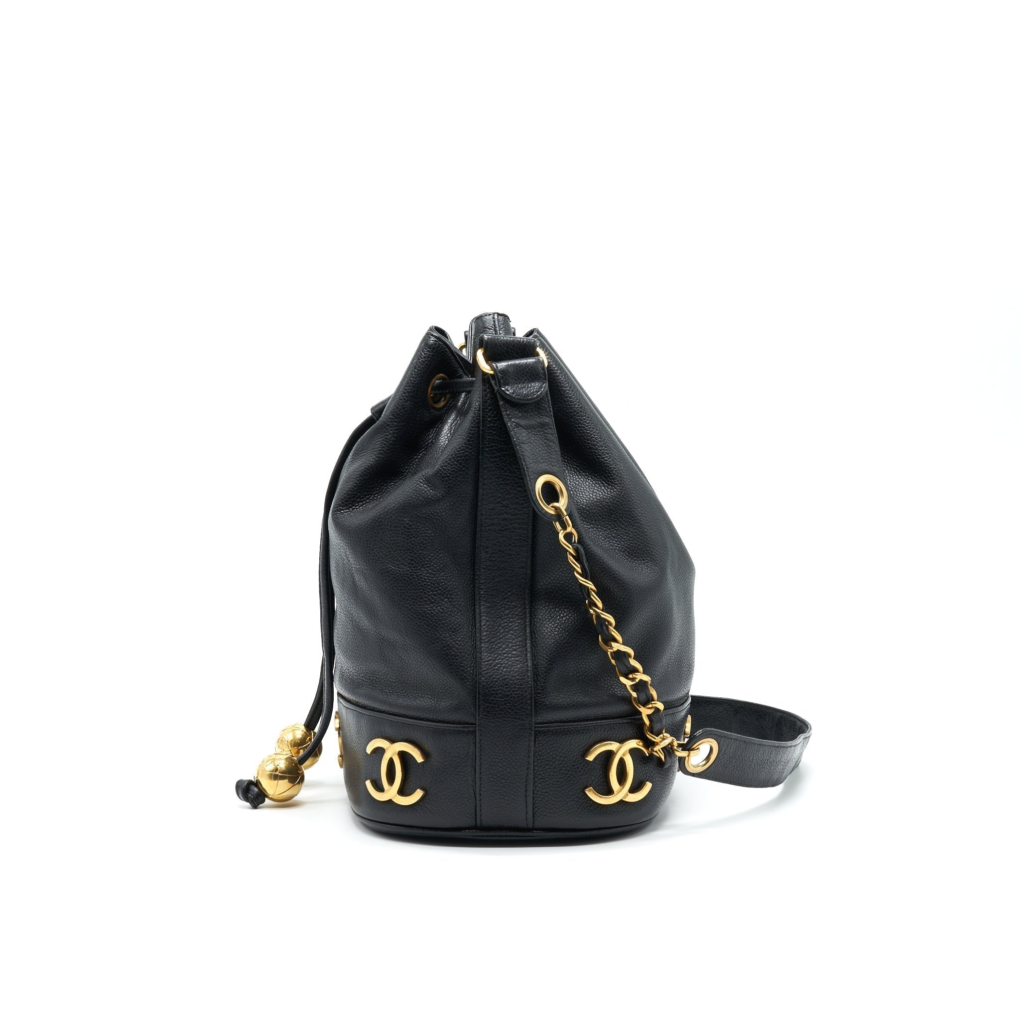 chanel-vintage-cc-logo-pearl-crush-caviar-bucket-bag-black