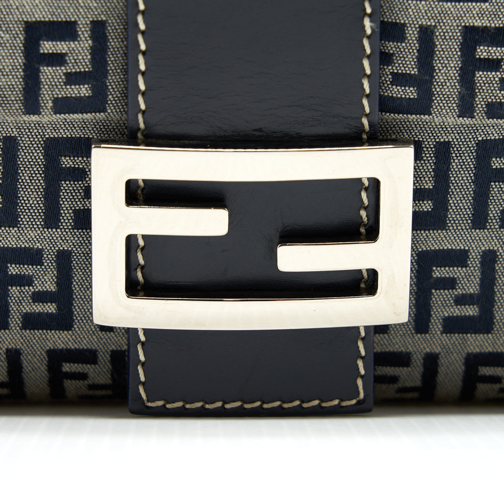 fendi-vintage-baguette-should-bag-fabric-black-grey-shw