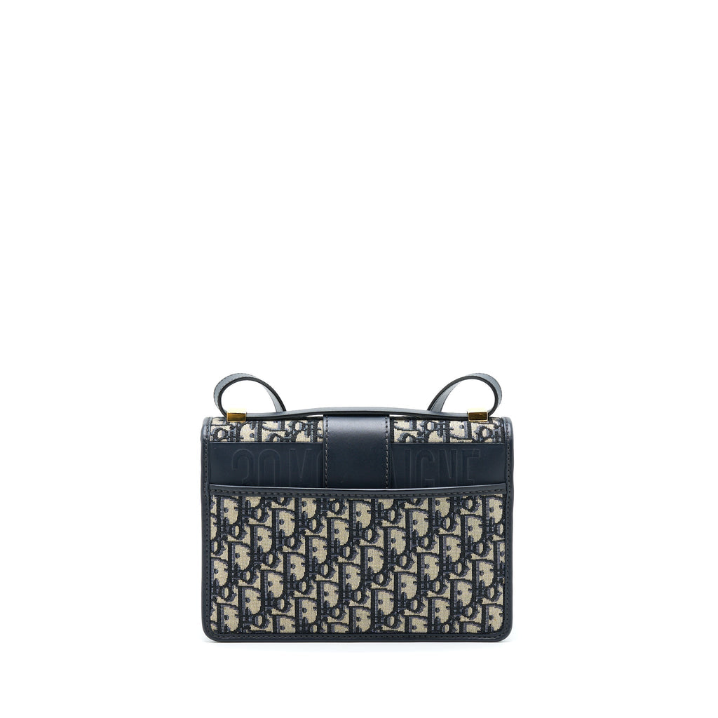 dior-montaigne-30-medium-bag-oblique-jacquard-ghw