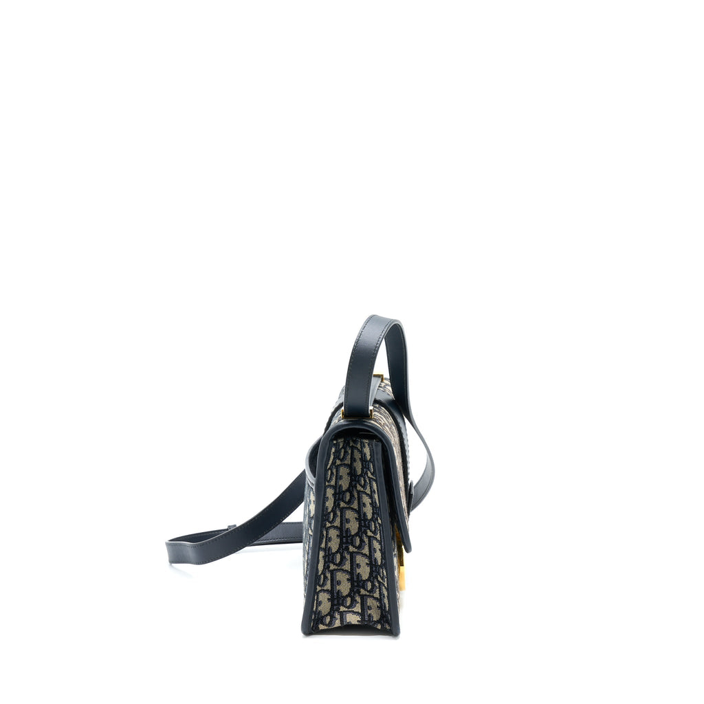 dior-montaigne-30-medium-bag-oblique-jacquard-ghw