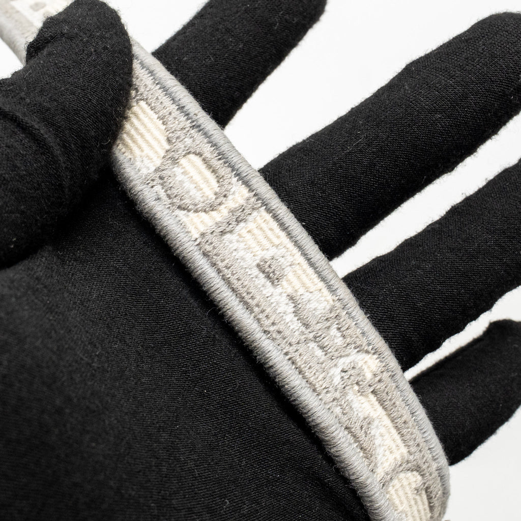 dior-medium-saddle-bag-dior-oblique-embroidery-light-grey-ghw