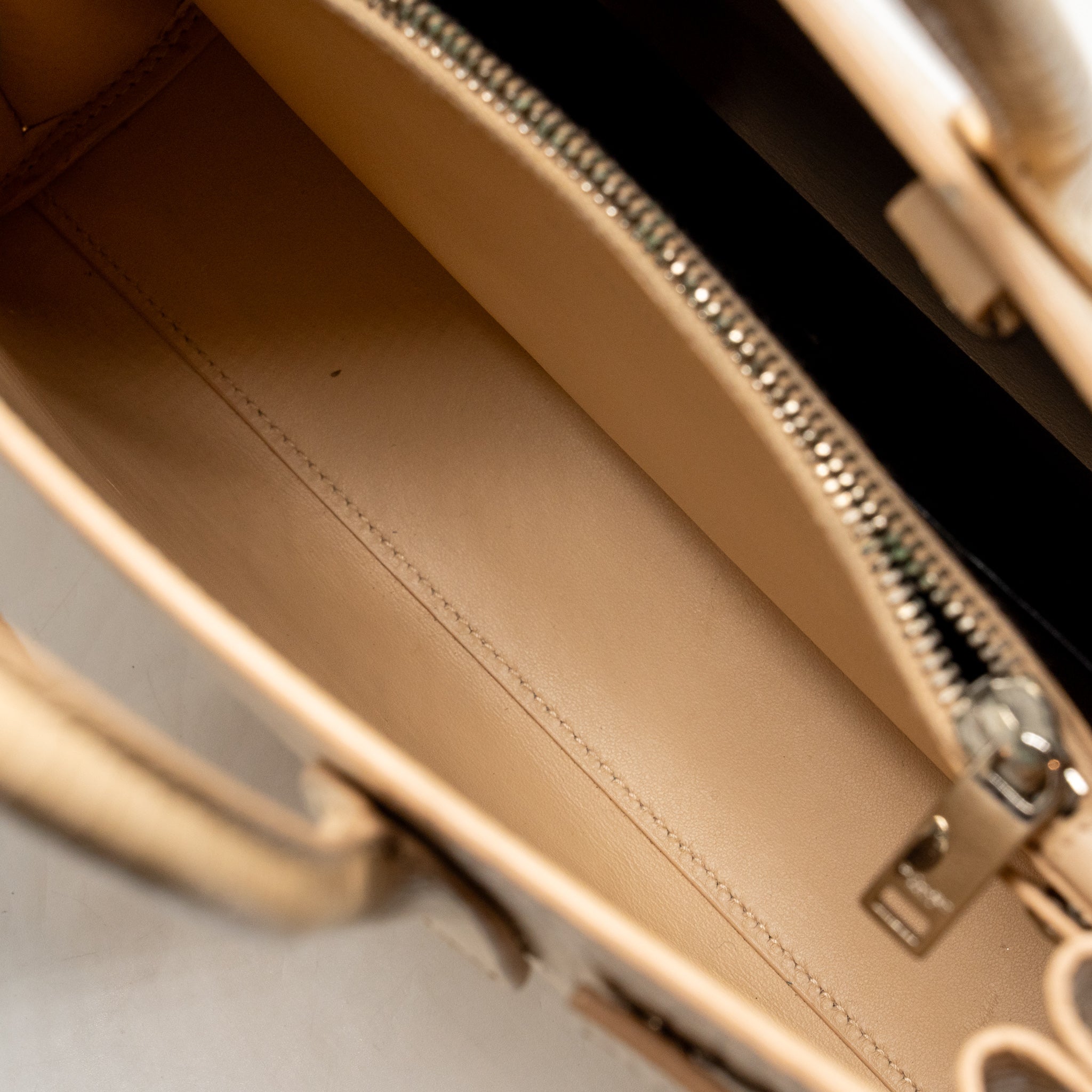 saint-laurent-sac-de-jour-tote-croc-embossed-calfskin-beige-shw