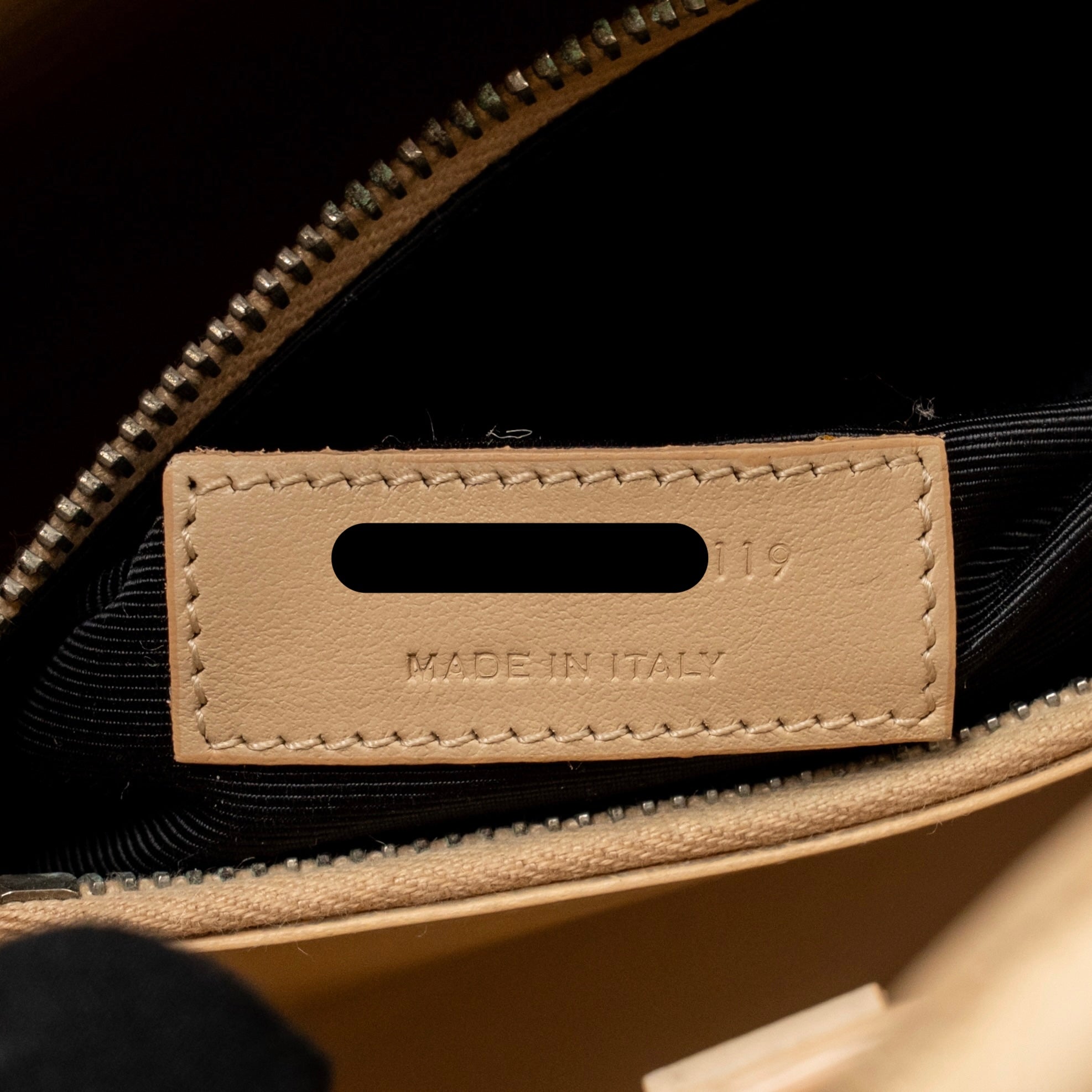 saint-laurent-sac-de-jour-tote-croc-embossed-calfskin-beige-shw