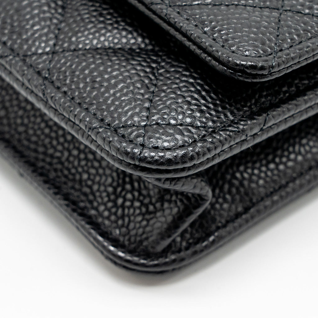chanel-classic-wallet-on-chain-caviar-black-ghwmicrochip-3
