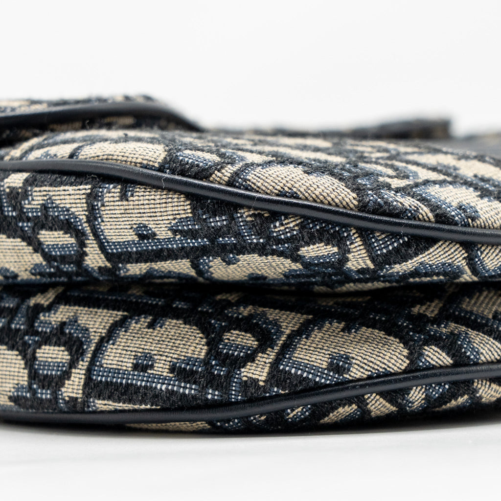 dior-medium-saddle-bag-blue-oblique-canvas-calfskin-ghw