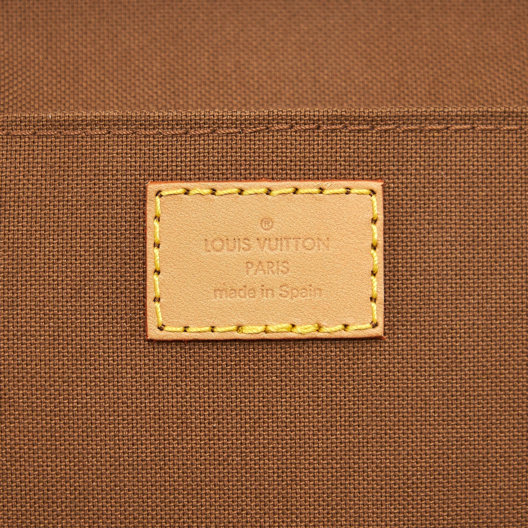 louis-vuitton-petit-sac-plat-in-monogram-2