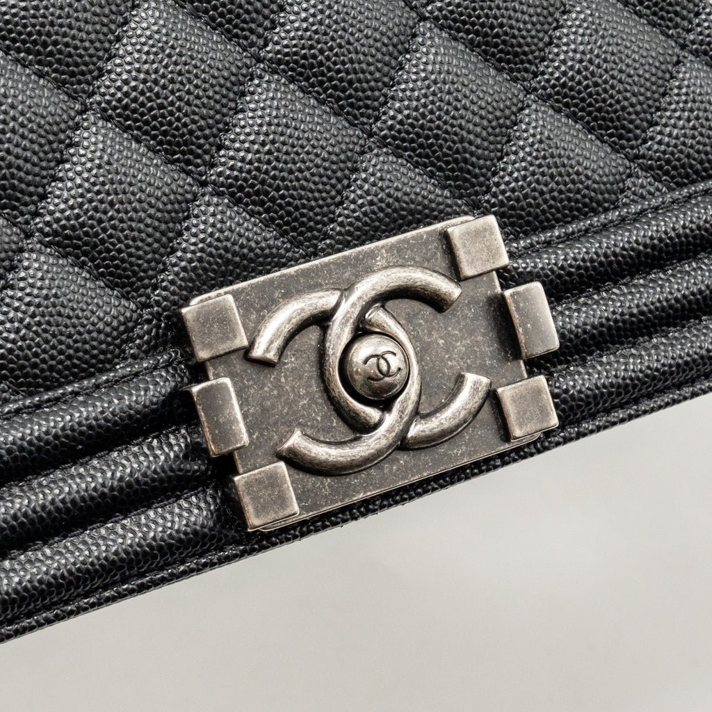 chanel-medium-boy-bag-caviar-black-ruthenium-hardware-1