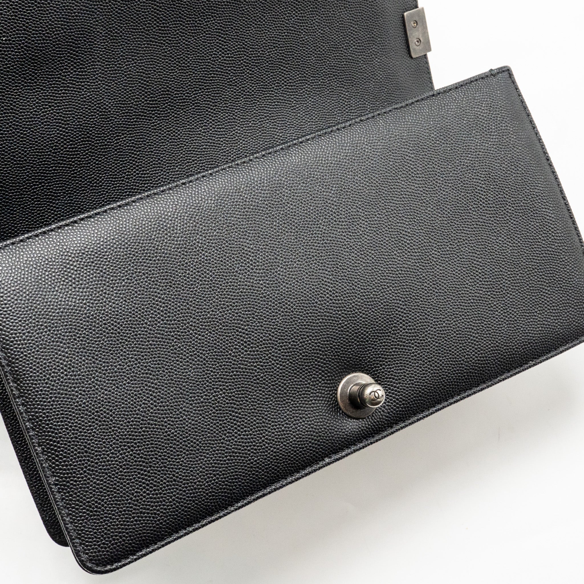chanel-medium-boy-bag-caviar-black-ruthenium-hardware-1
